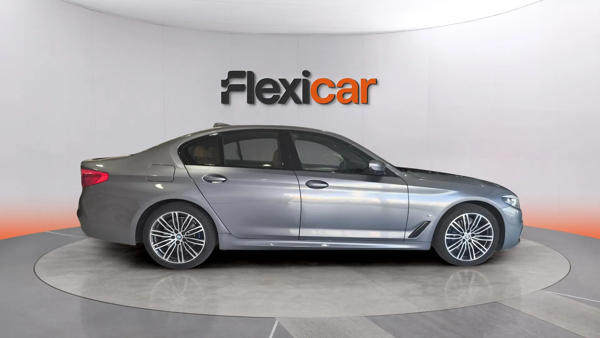 BMW Serie 5 530e - foto 2