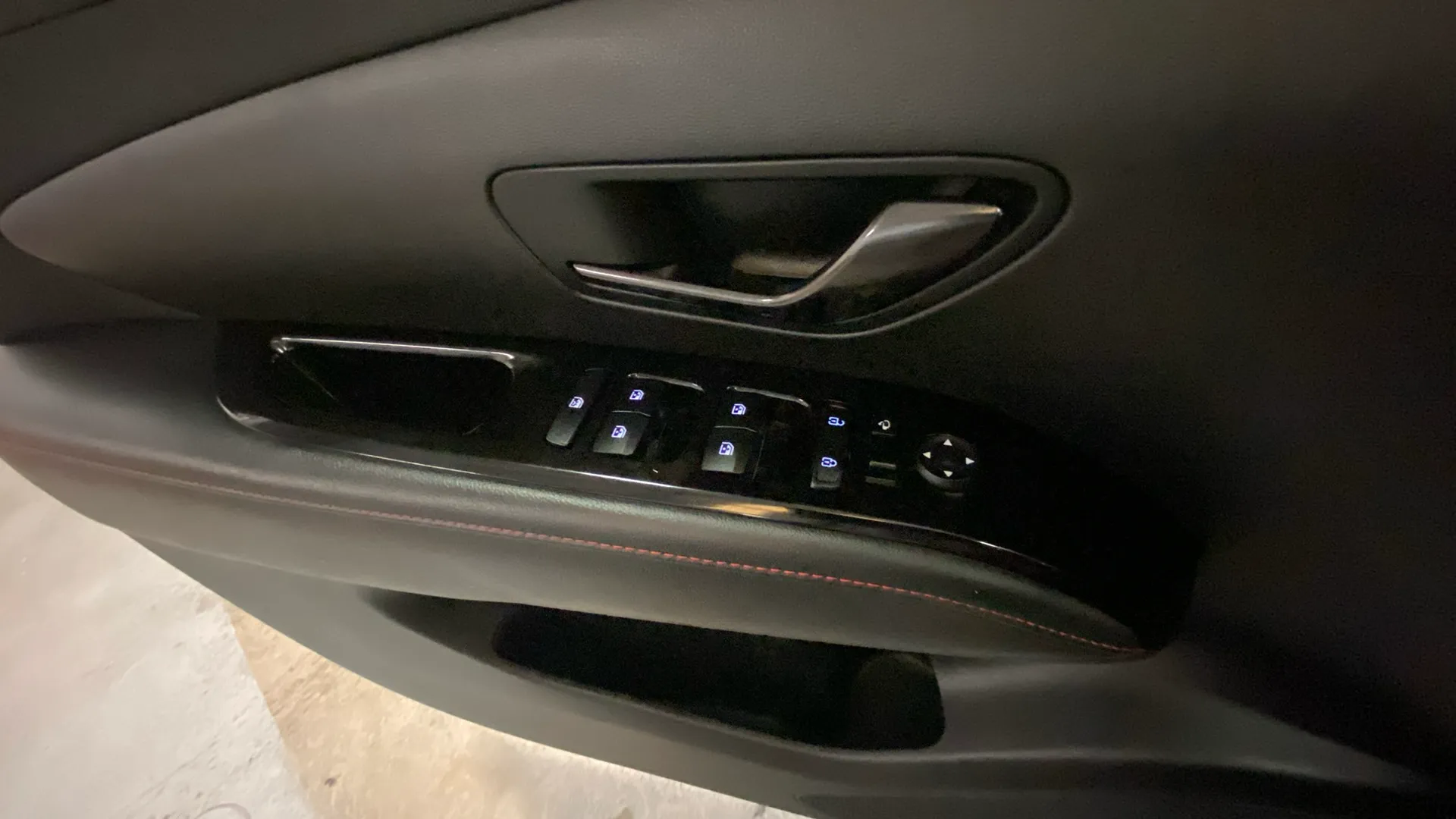 Hyundai Tucson 1.6 T-GDi Klass Safe - foto 17