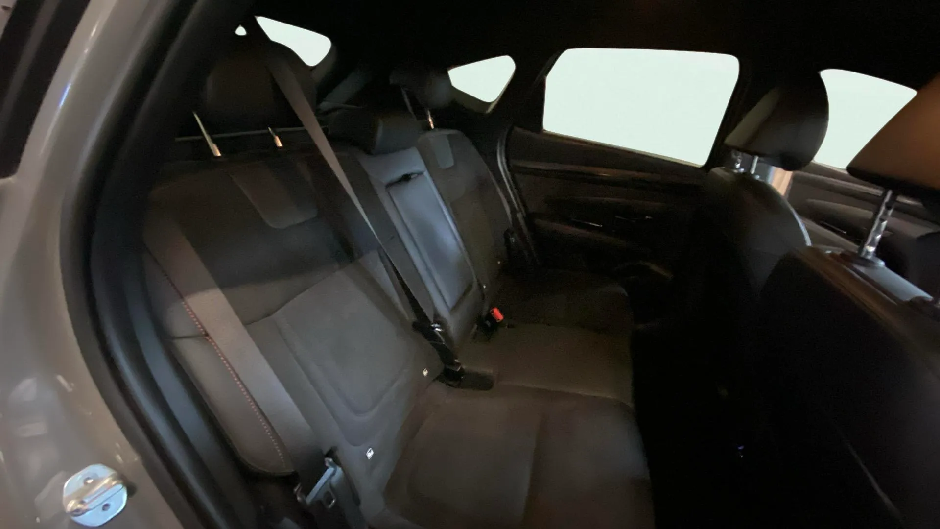 Hyundai Tucson 1.6 T-GDi Klass Safe - foto 12