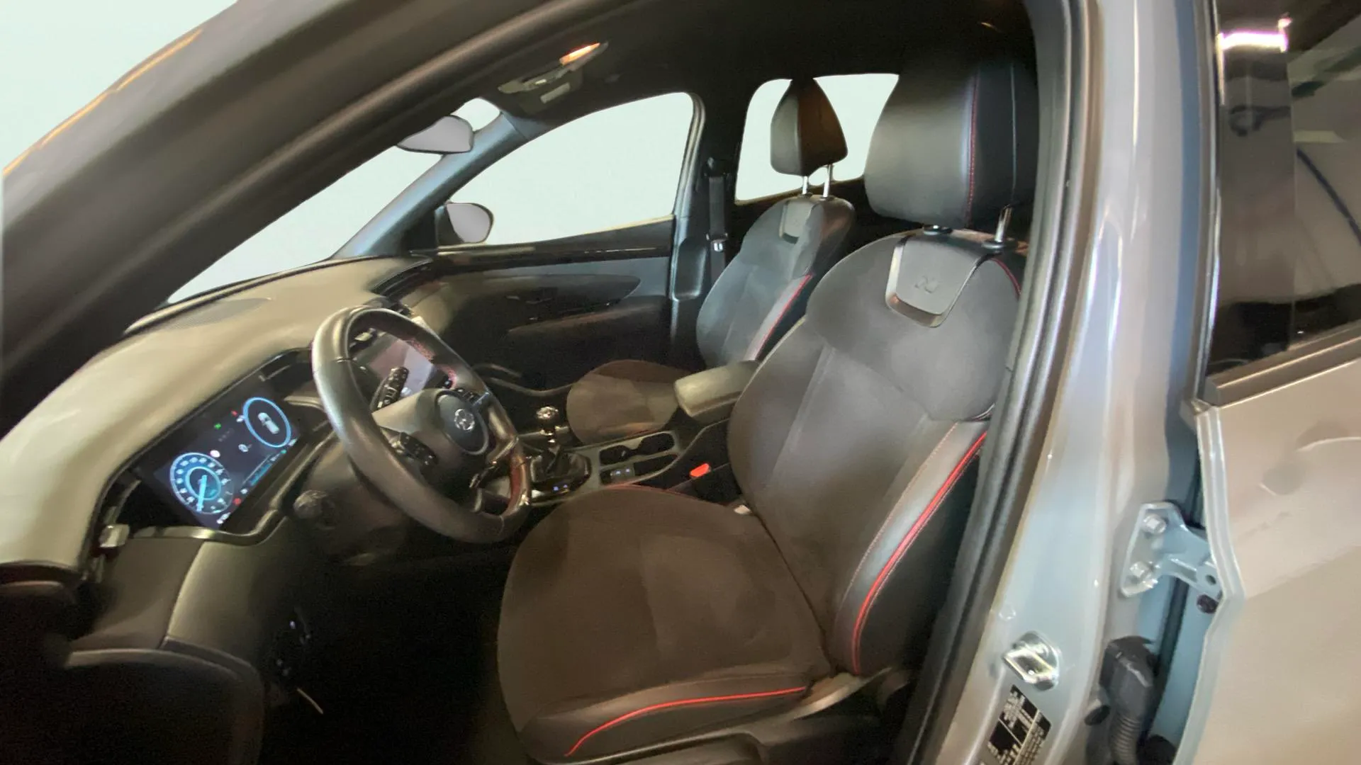 Hyundai Tucson 1.6 T-GDi Klass Safe - foto 10