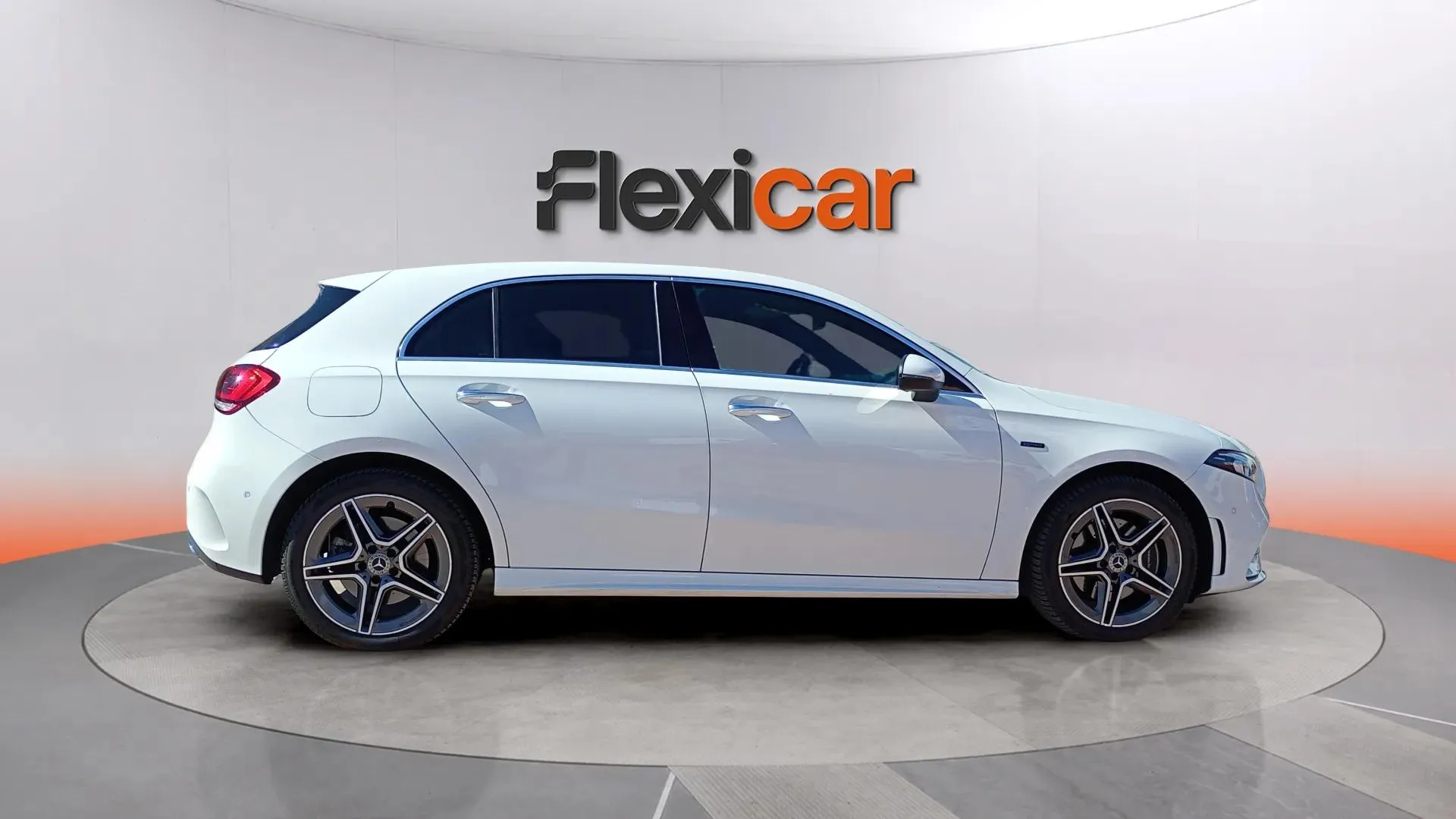 Mercedes-Benz Clase A A 250 e - foto 5