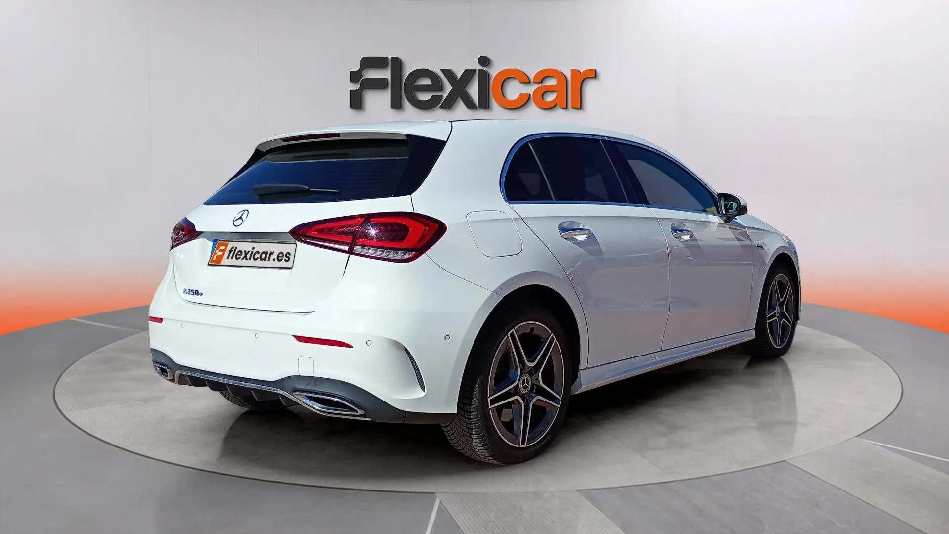 Mercedes-Benz Clase A A 250 e - foto 4