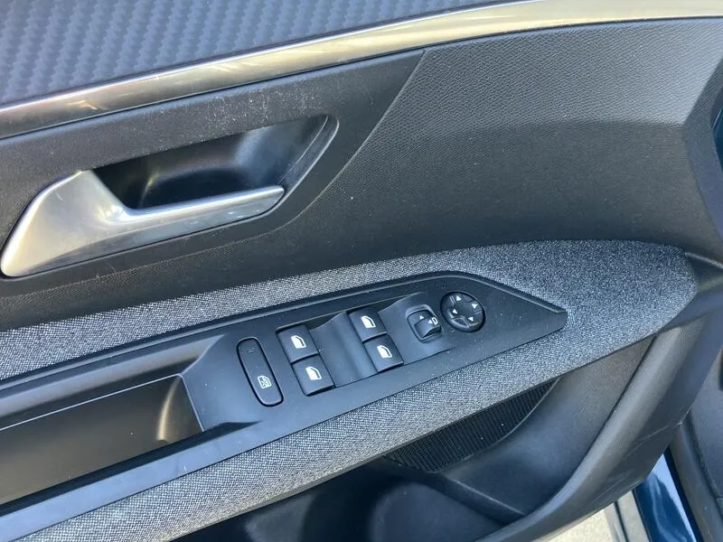Peugeot 3008 Active Pack 1.5 HDi - foto 37