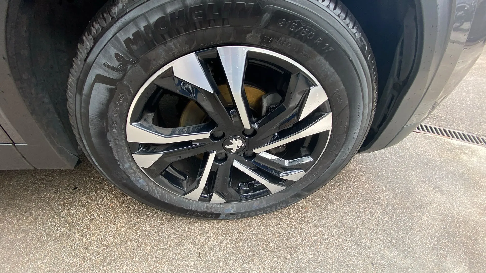 Peugeot 2008 GT Line PureTech 130 BVM6 - foto 29