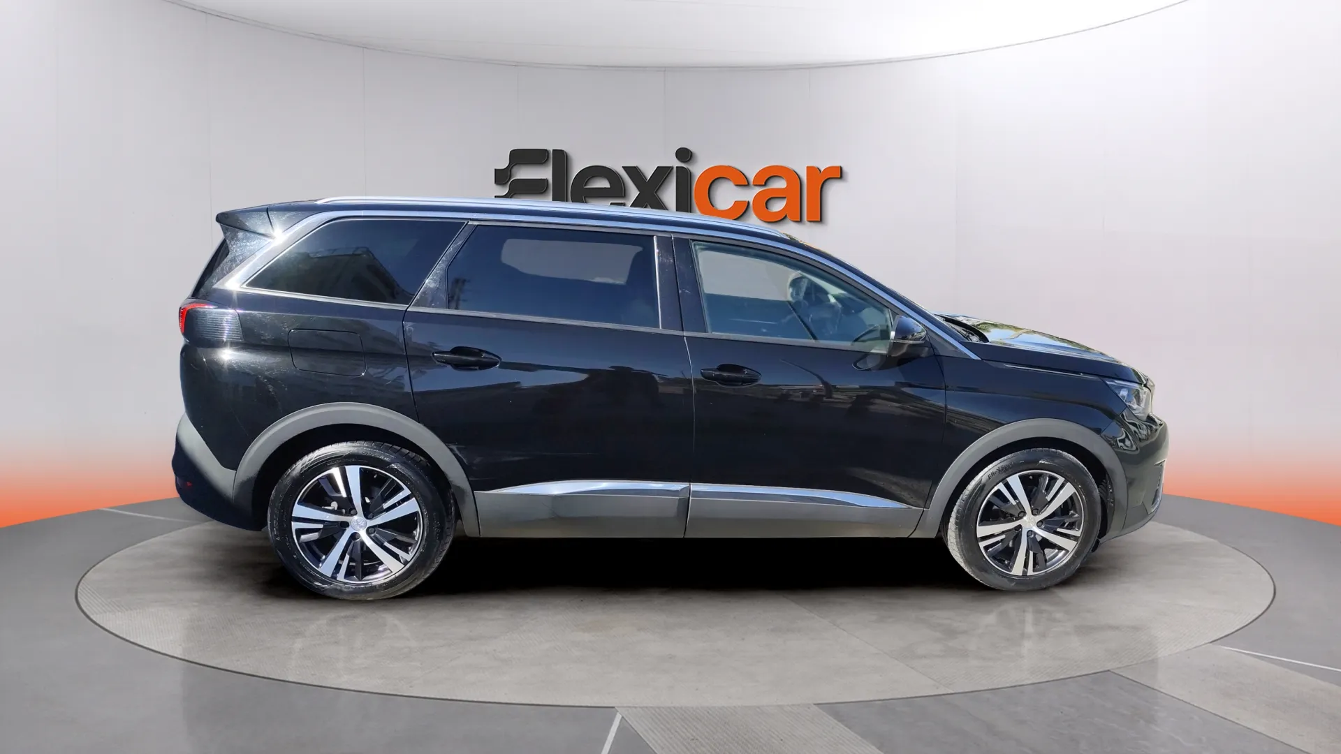 Peugeot 5008 Allure 1.5L BlueHDi - foto 8