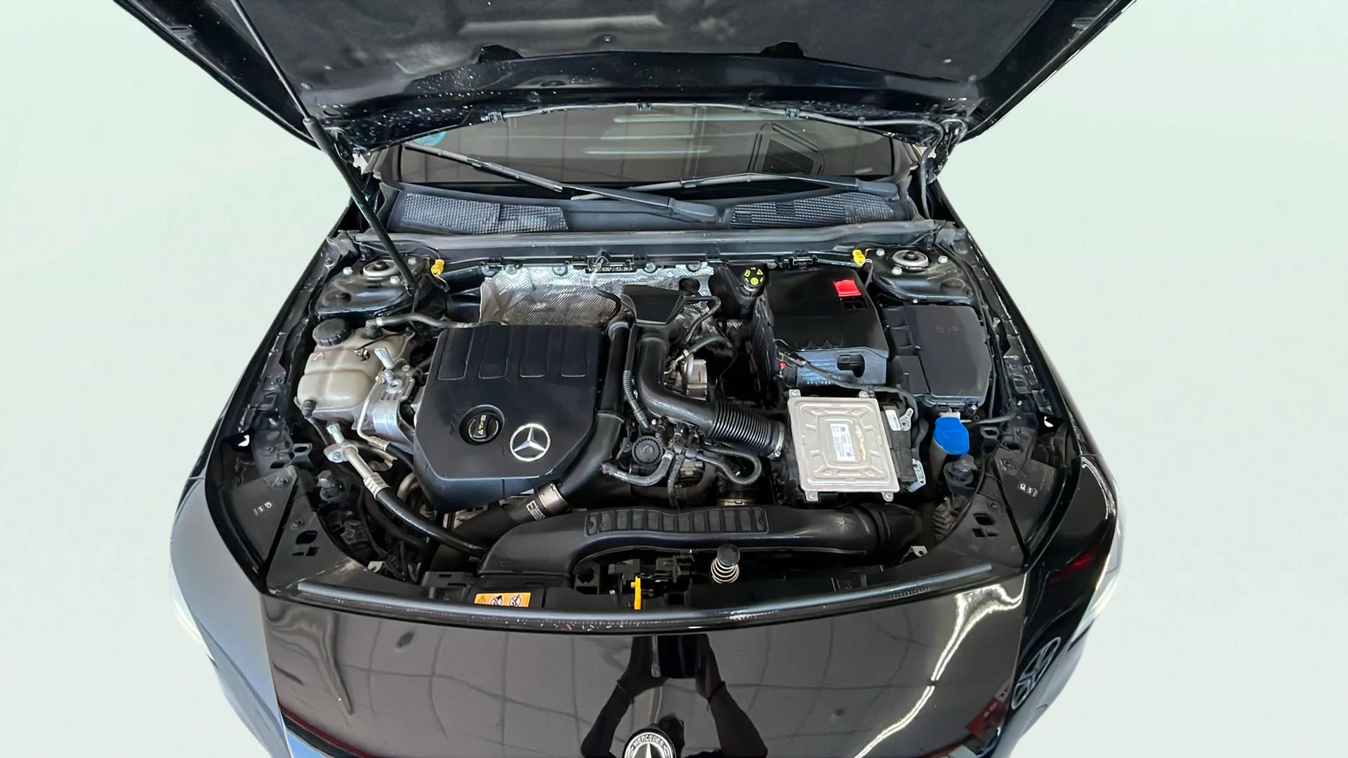 Mercedes-Benz CLA 200 - foto 18