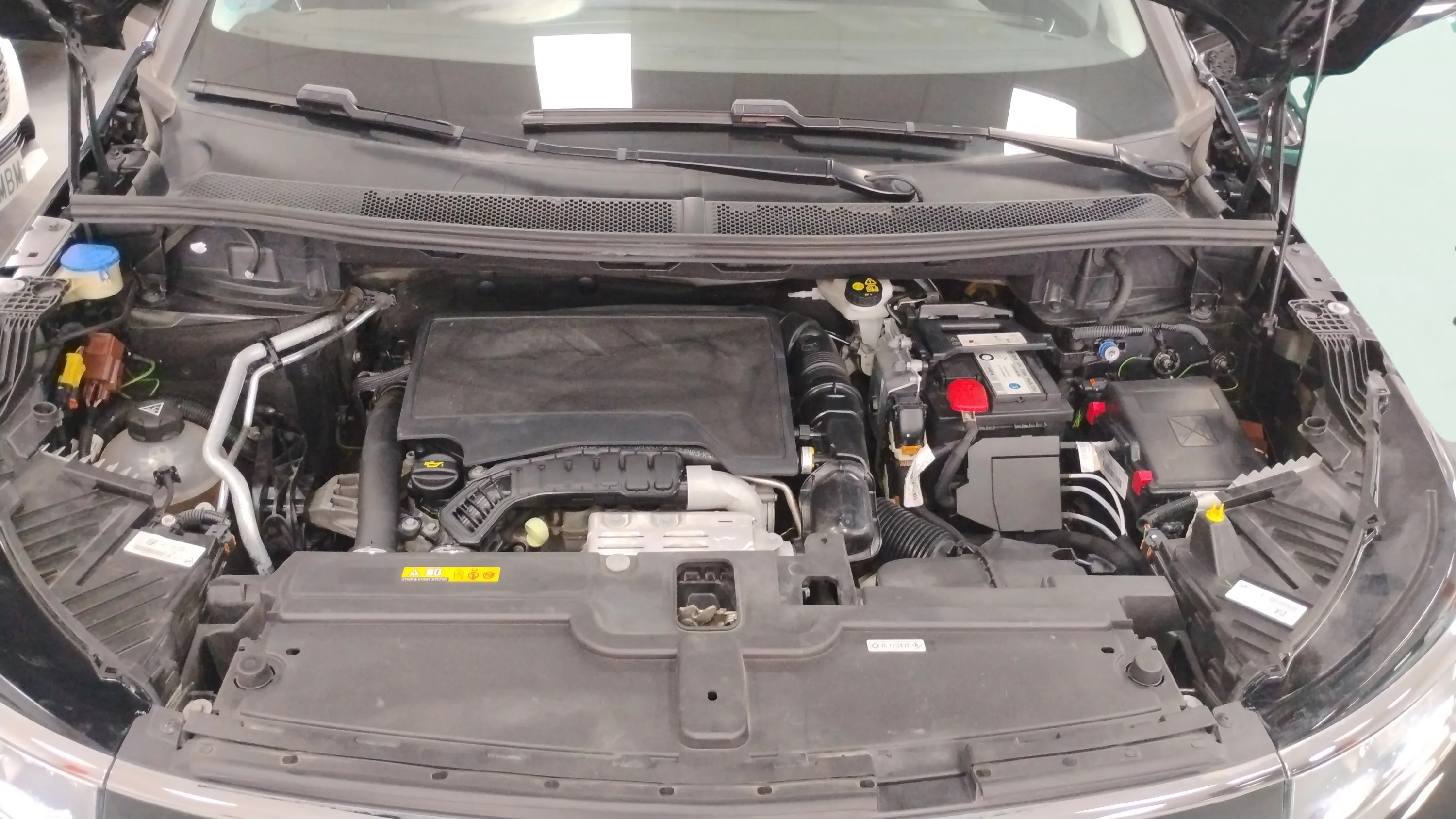 Opel Grandland 1.2 Turbo GS - foto 25