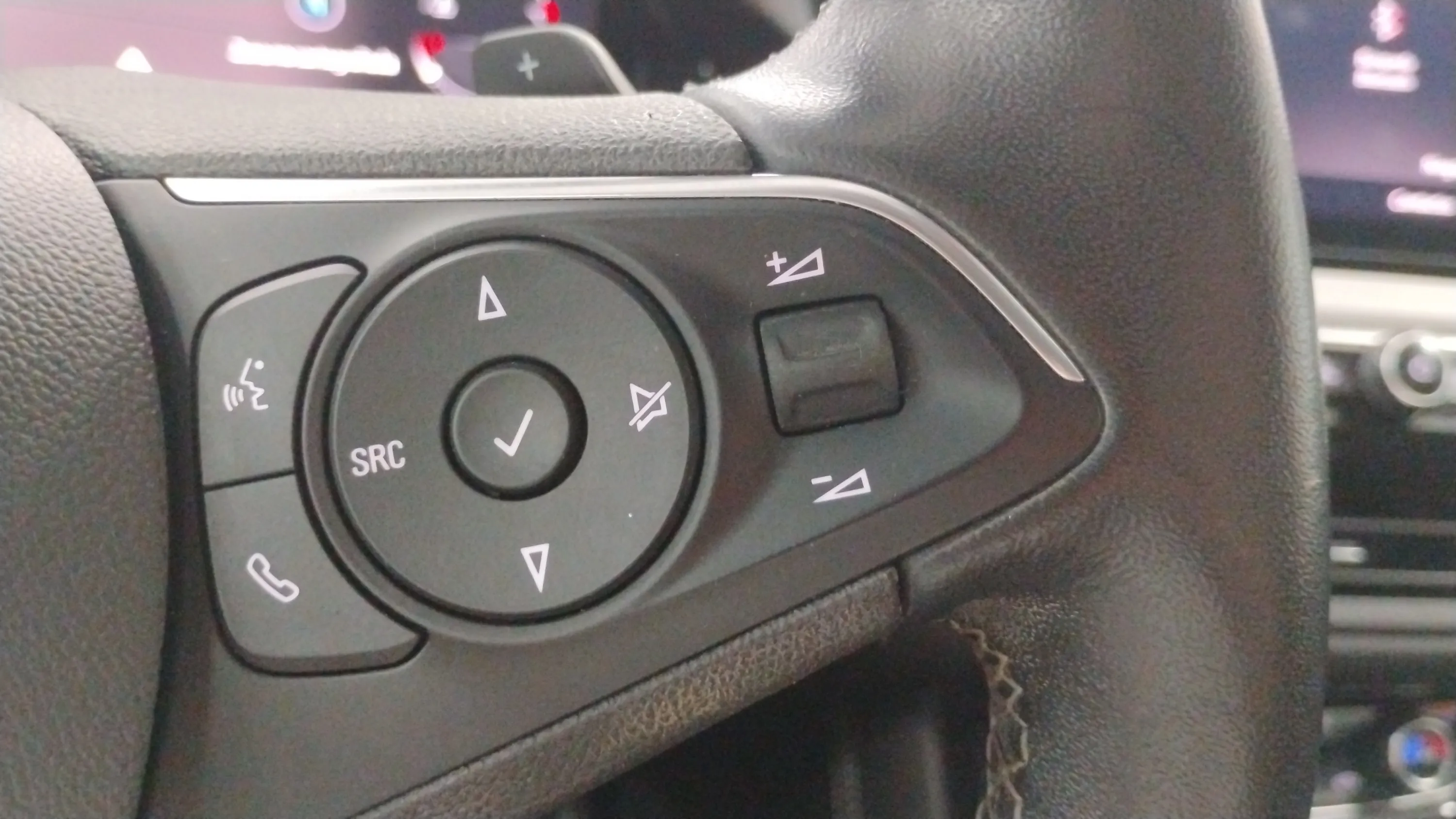 Opel Grandland 1.2 Turbo GS - foto 19