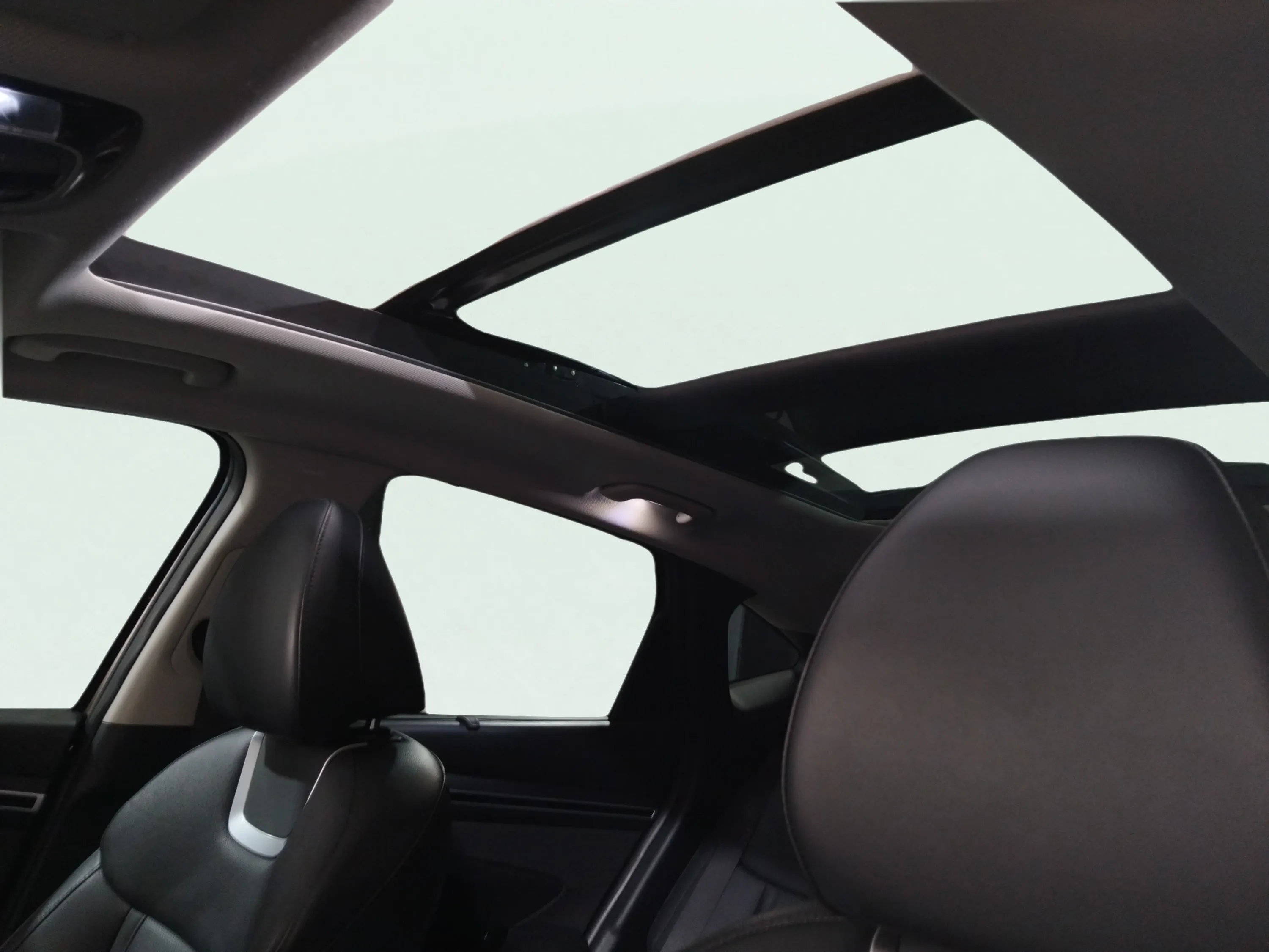 Hyundai Tucson 1.6 T-GDi PHEV Style 4x4 - foto 32