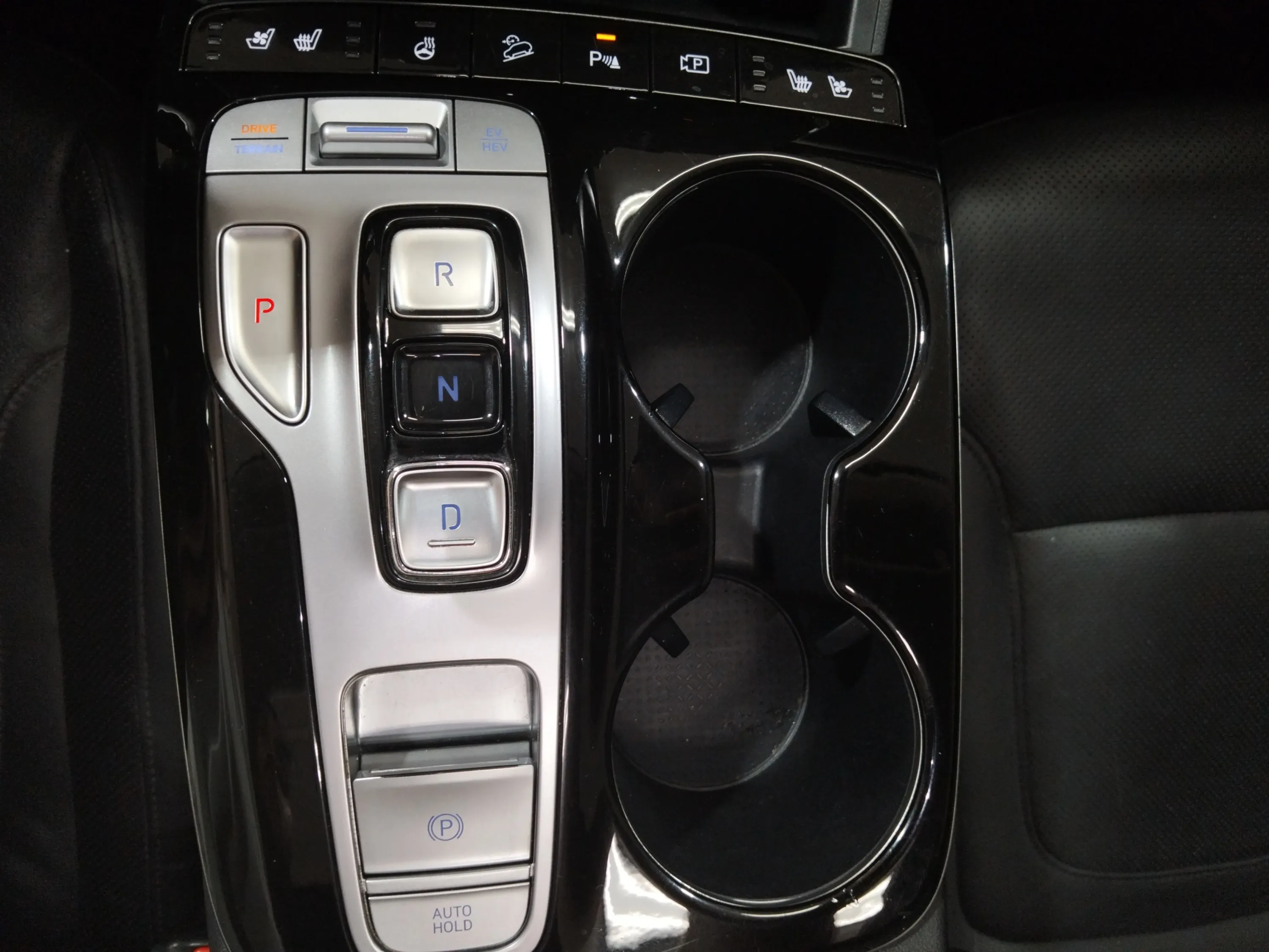 Hyundai Tucson 1.6 T-GDi PHEV Style 4x4 - foto 23