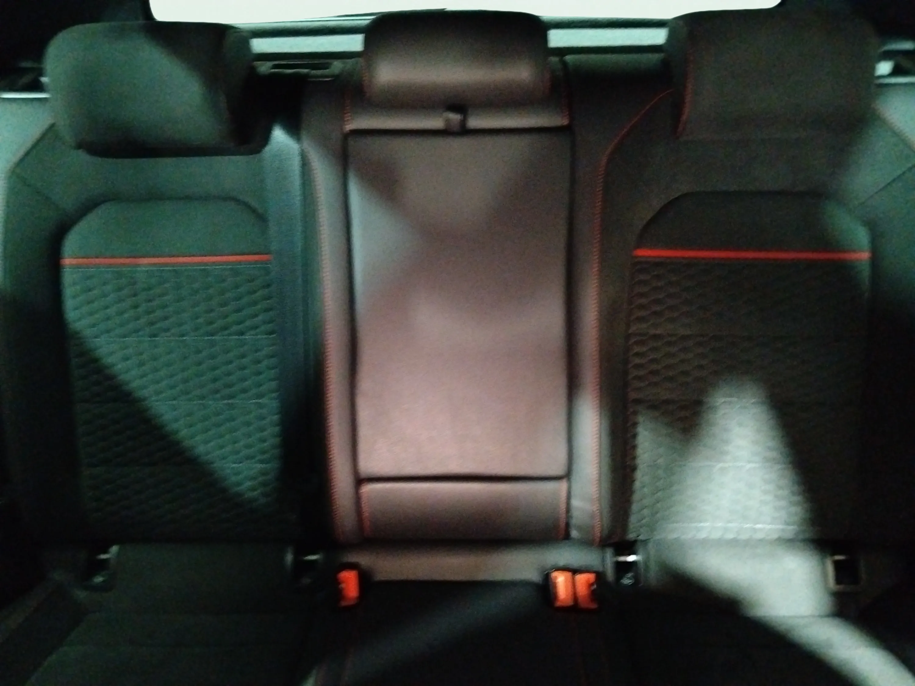Volkswagen Golf GTI 2.0 TSI DSG - foto 15