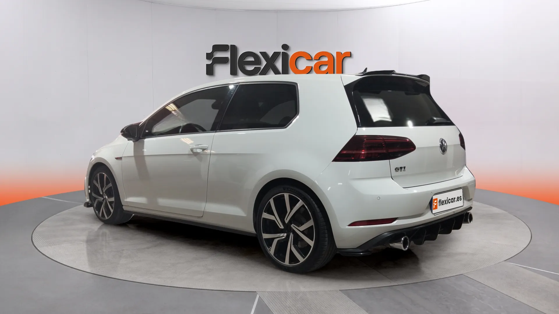 Volkswagen Golf GTI 2.0 TSI DSG - foto 5
