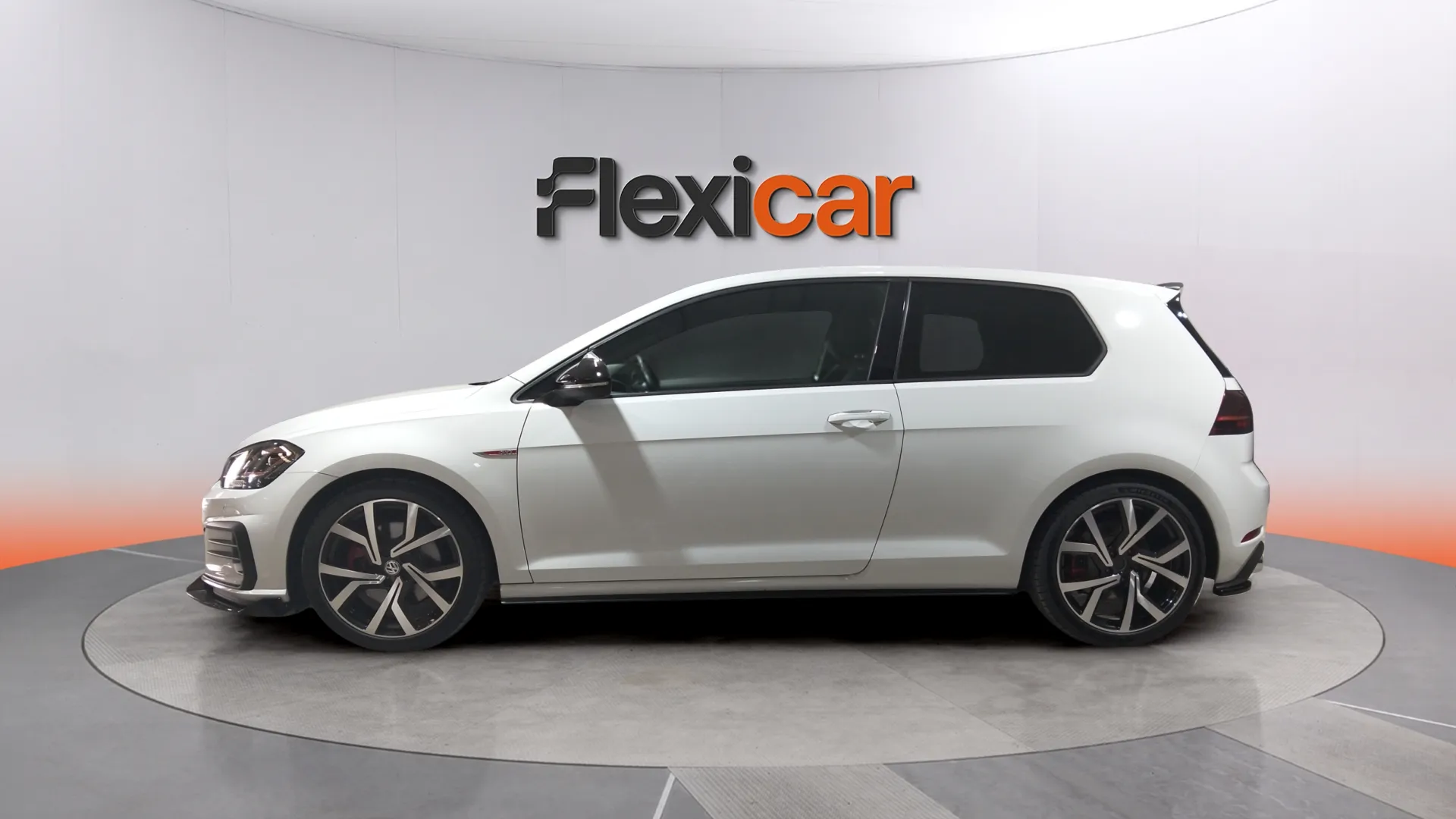 Volkswagen Golf GTI 2.0 TSI DSG - foto 4
