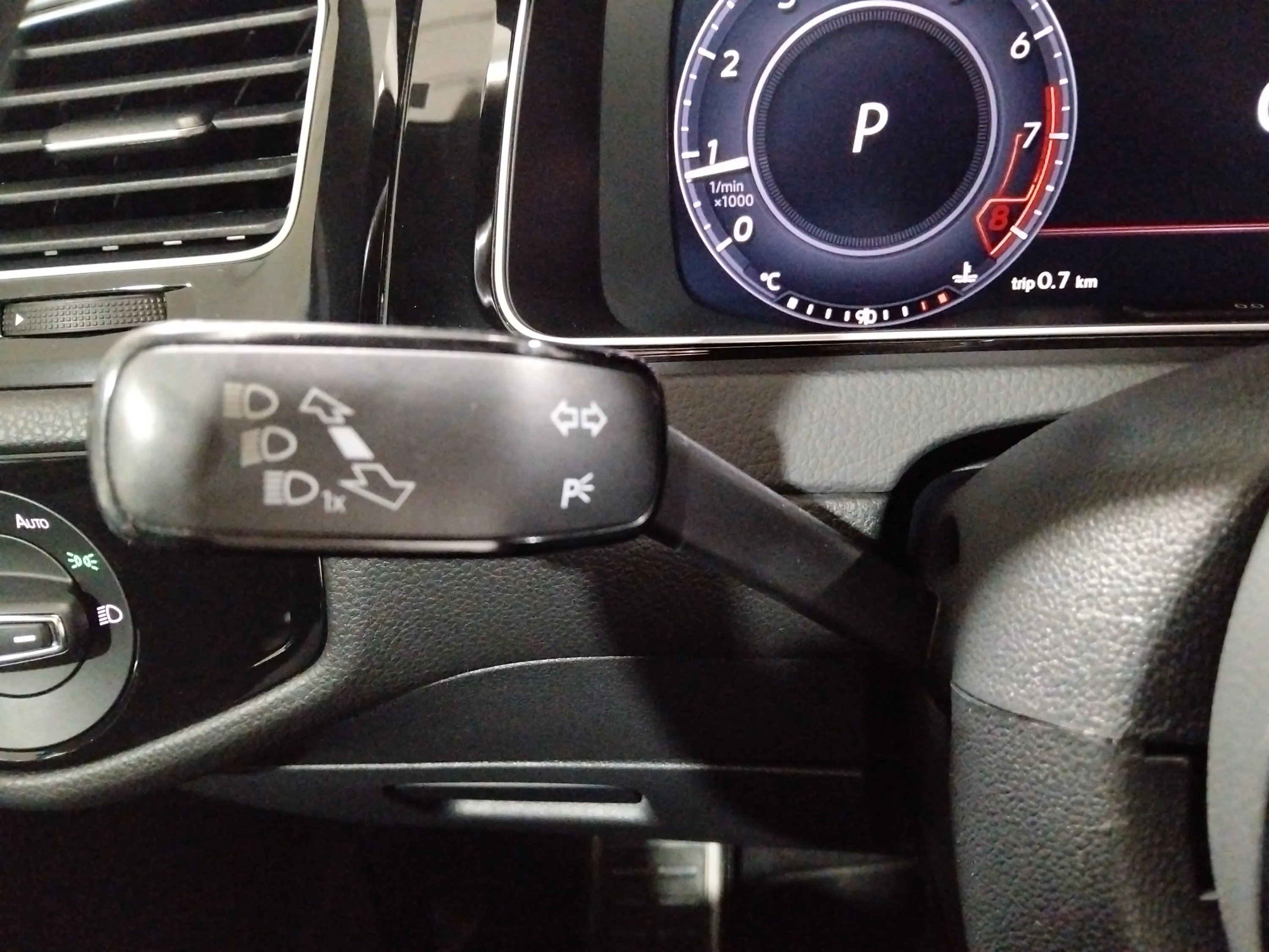 Volkswagen Golf GTI 2.0 TSI DSG - foto 26