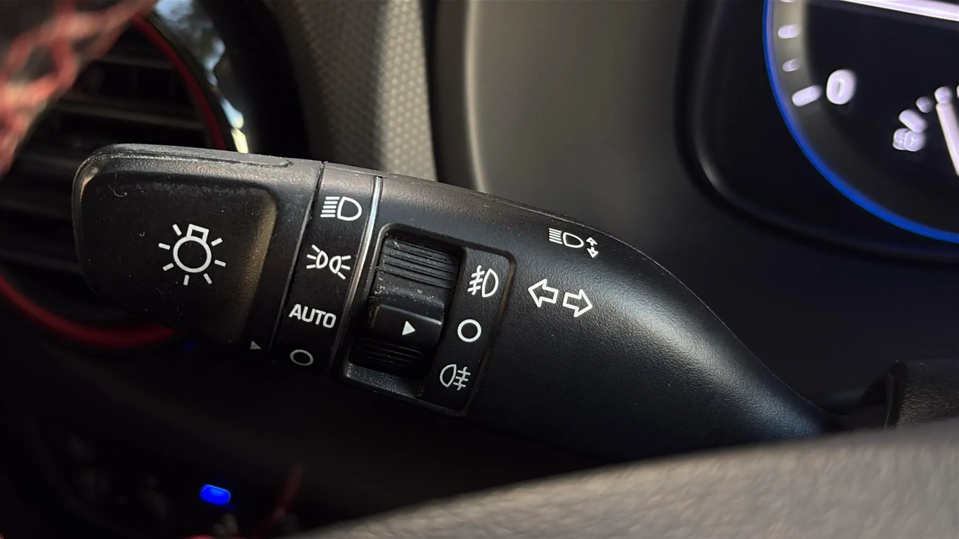 Hyundai Kona 1.6 CRDi Tecno 4x2 - foto 26
