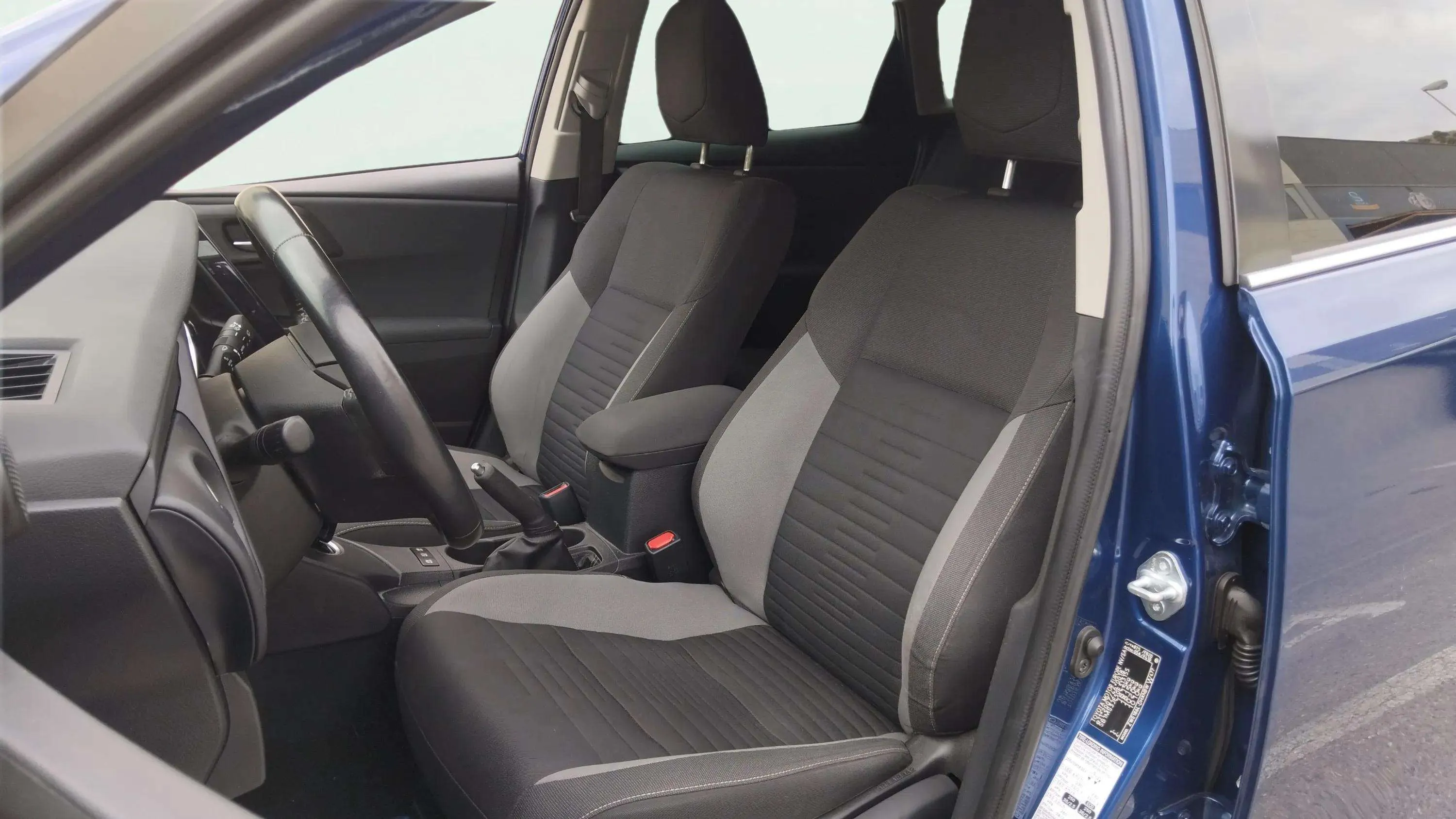 Toyota Auris 1.8 140H Hybrid Advance - foto 22