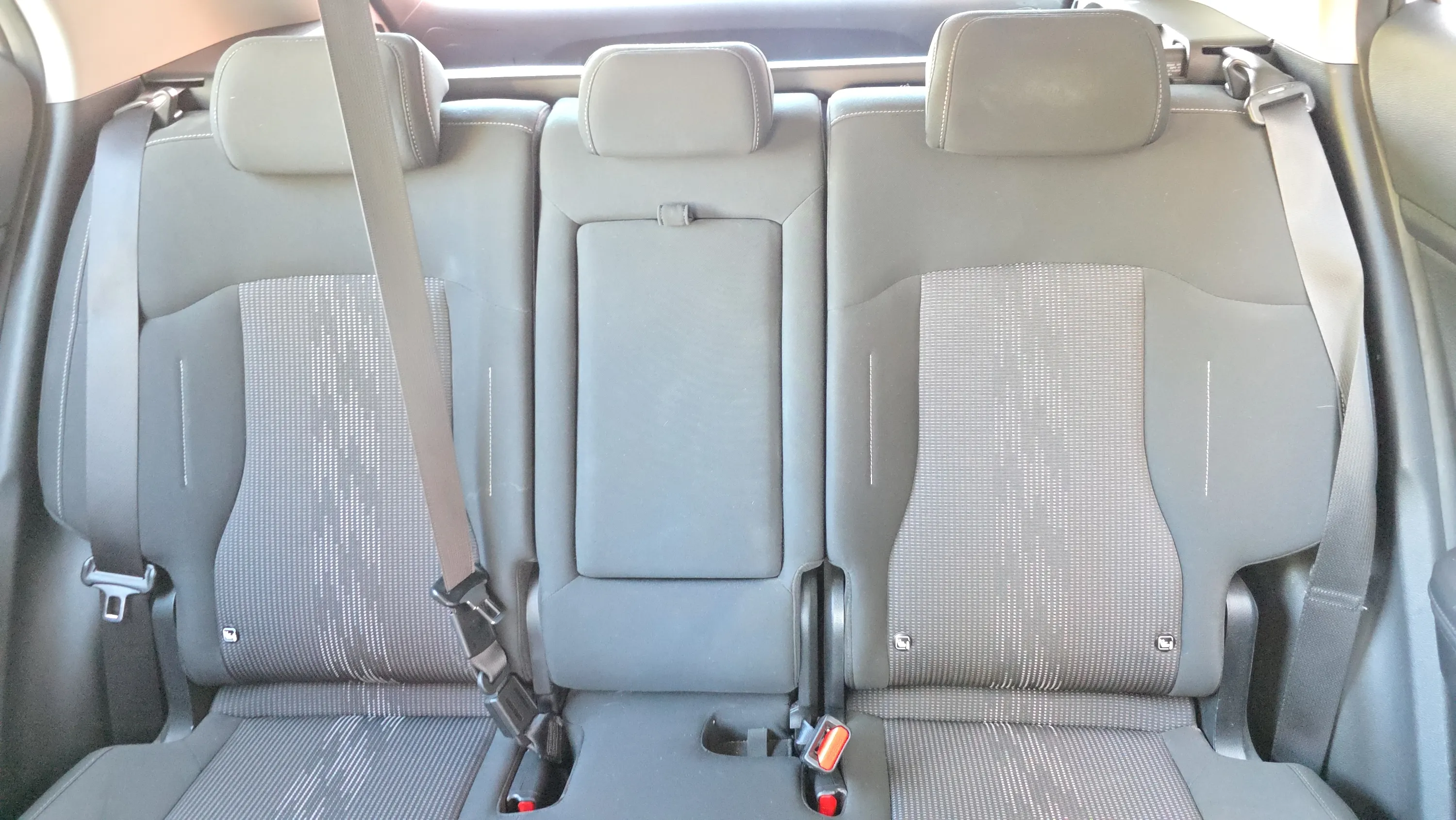 Kia Sportage 1.6 T-GDi Drive 4x2 - foto 19