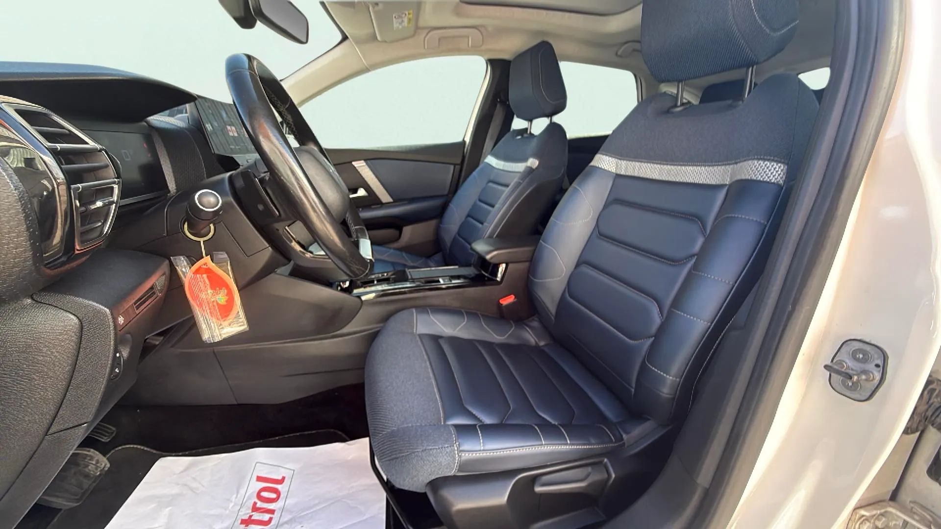 Citroën C4 PureTech 130 EAT8 Shine - foto 17