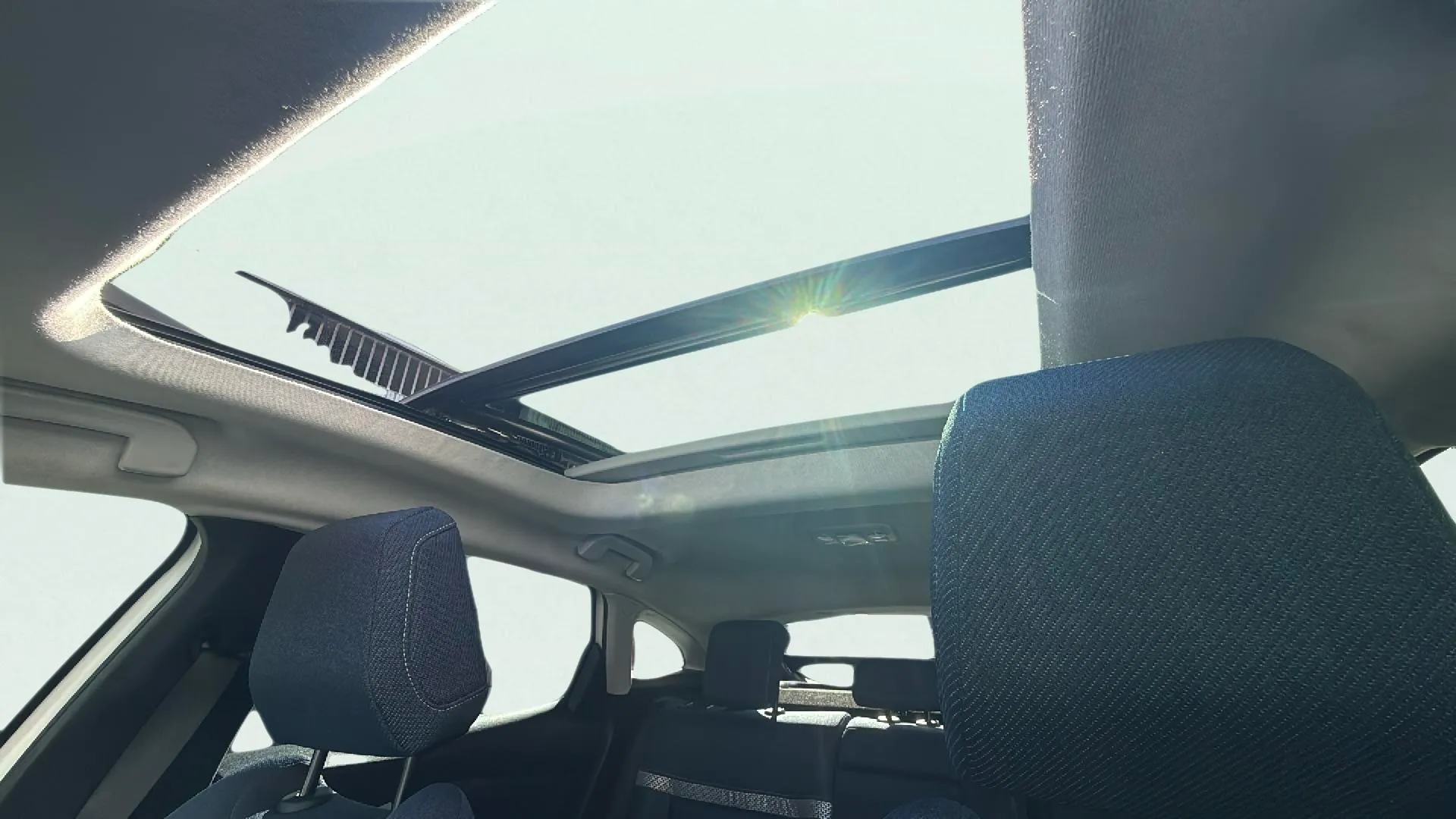 Citroën C4 PureTech 130 EAT8 Shine - foto 12