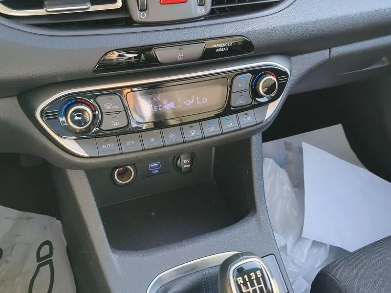 Hyundai i30 1.0 T-GDi 48V Klass Fastback - foto 12