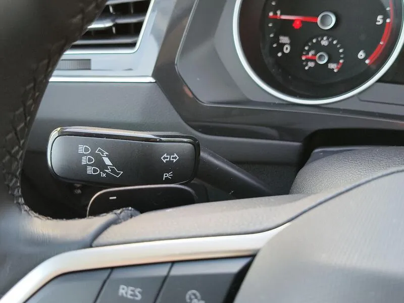 Volkswagen Tiguan Life 2.0 TDI DSG - foto 28