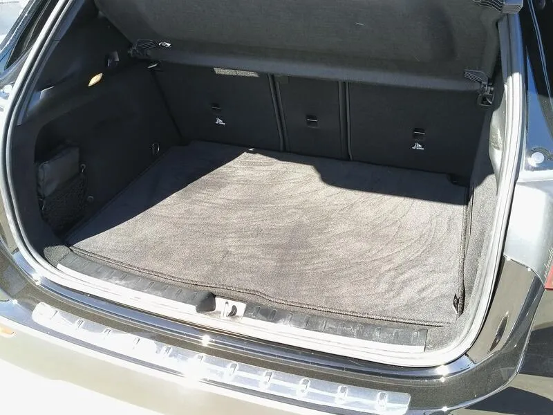 Mercedes-Benz GLA 200D - foto 37