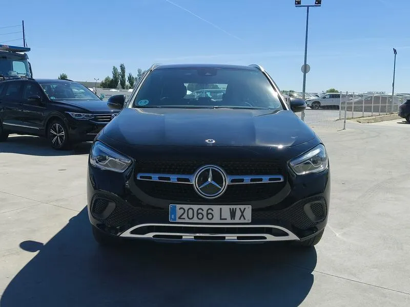 Mercedes-Benz GLA 200D - foto 9