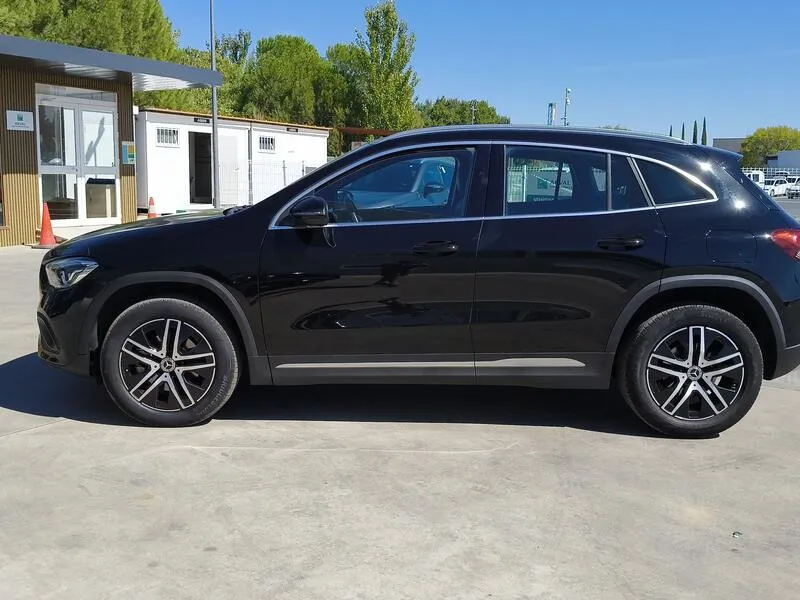 Mercedes-Benz GLA 200D - foto 3