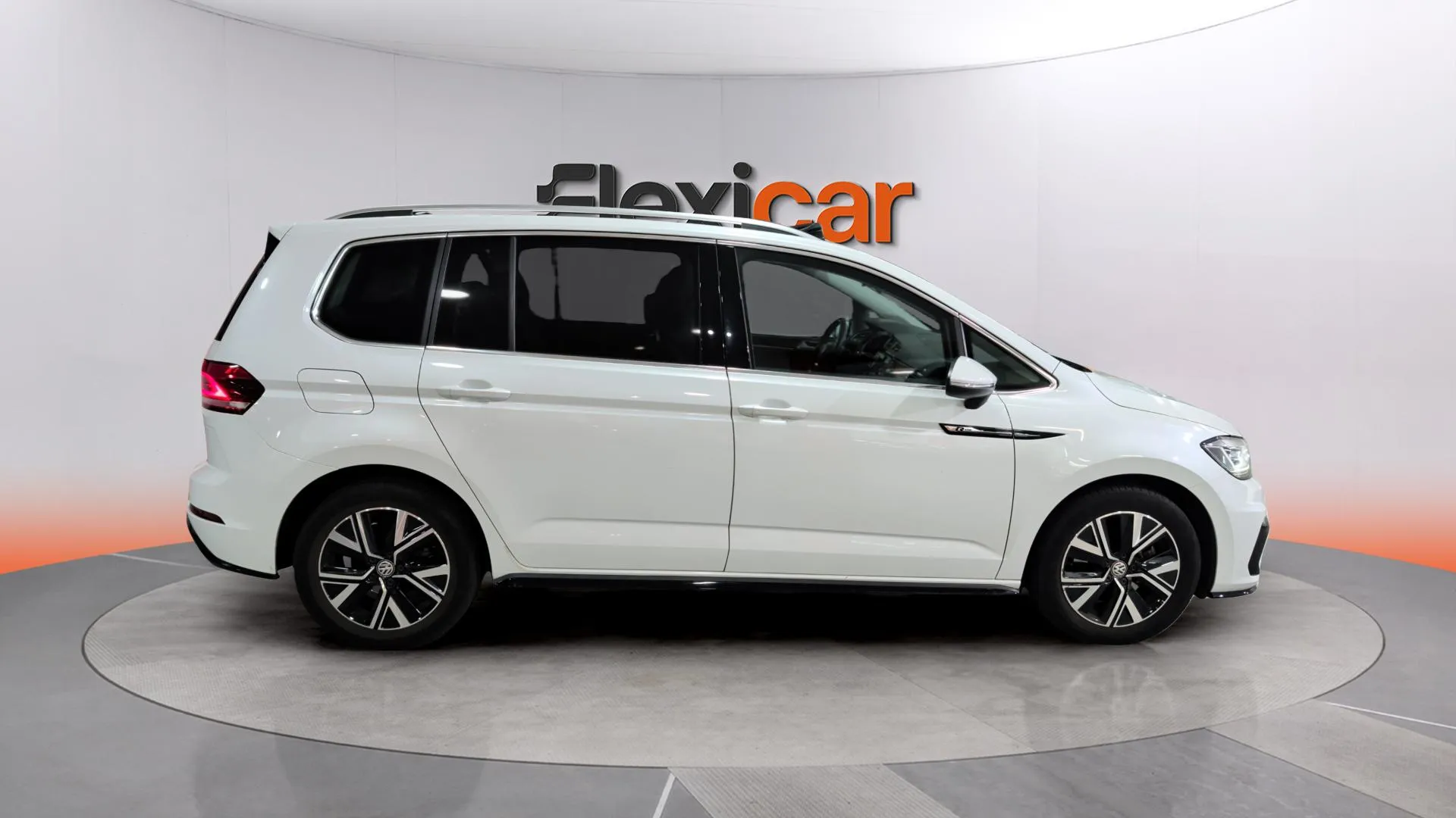 Volkswagen Touran Sport 1.5 TSI DSG - foto 8