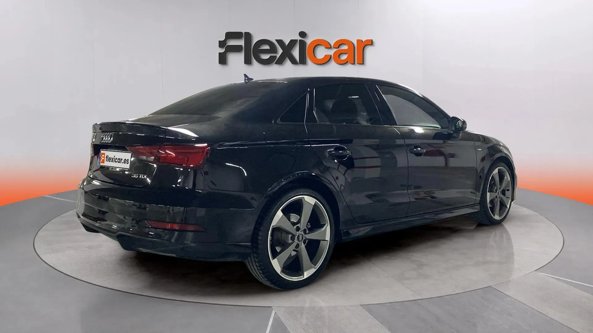 Audi A3 Sedan 35 TDI - foto 7