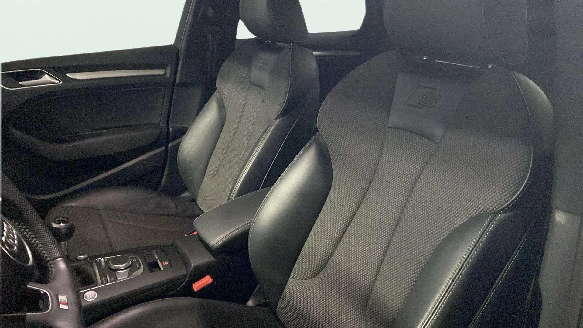 Audi A3 Sedan 35 TDI - foto 19