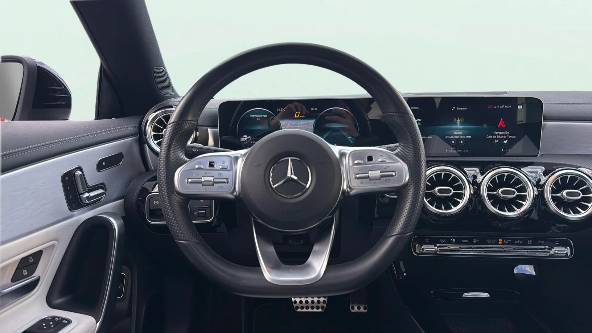 Mercedes-Benz CLA 200 - foto 10