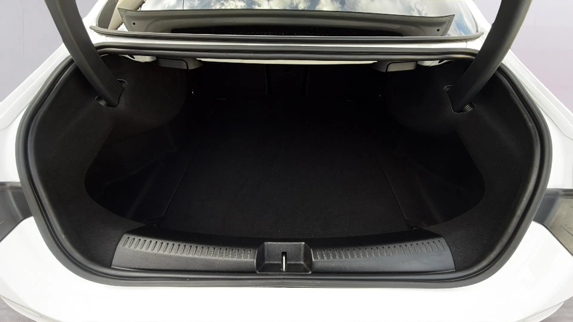 Mercedes-Benz CLA 200 - foto 6