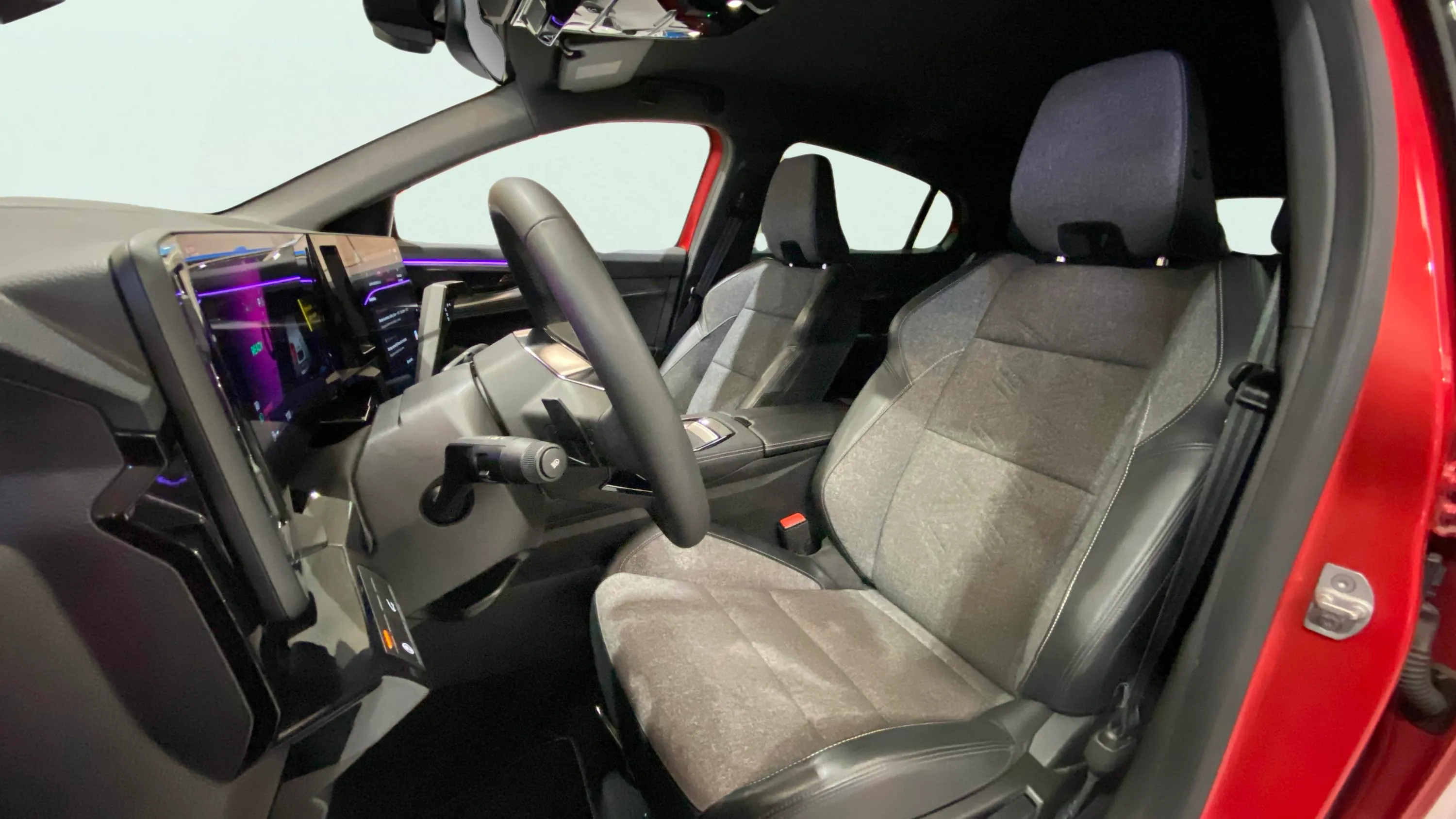 Renault Rafale Techno E-Tech full hybrid - foto 11