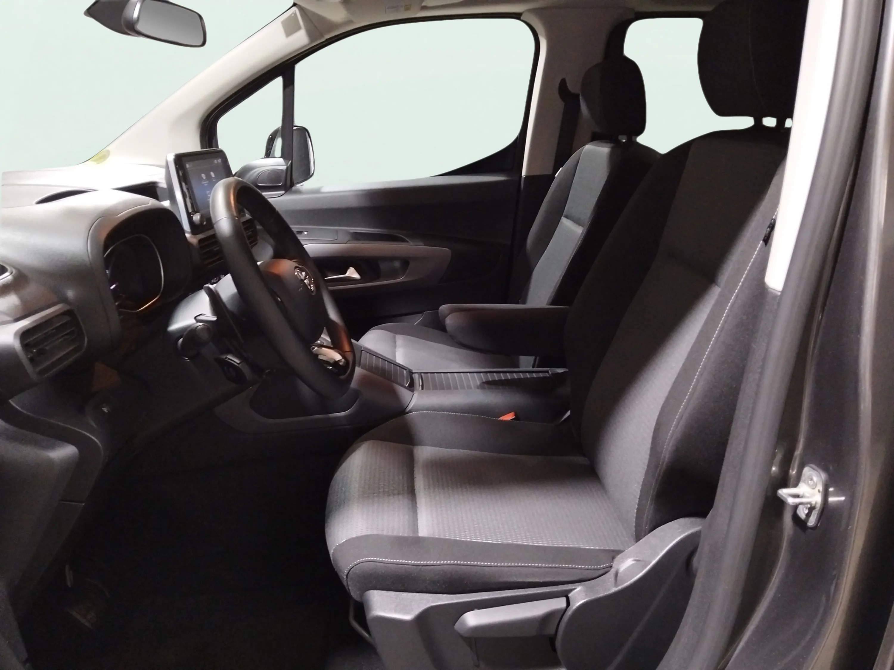 Toyota Proace City 1.2 Family Act 7 Plazas L2 - foto 14