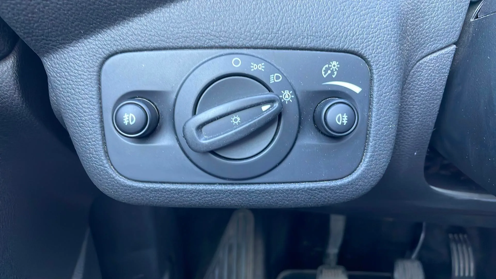 Ford C-Max 1.5 EcoBoost Titanium - foto 36