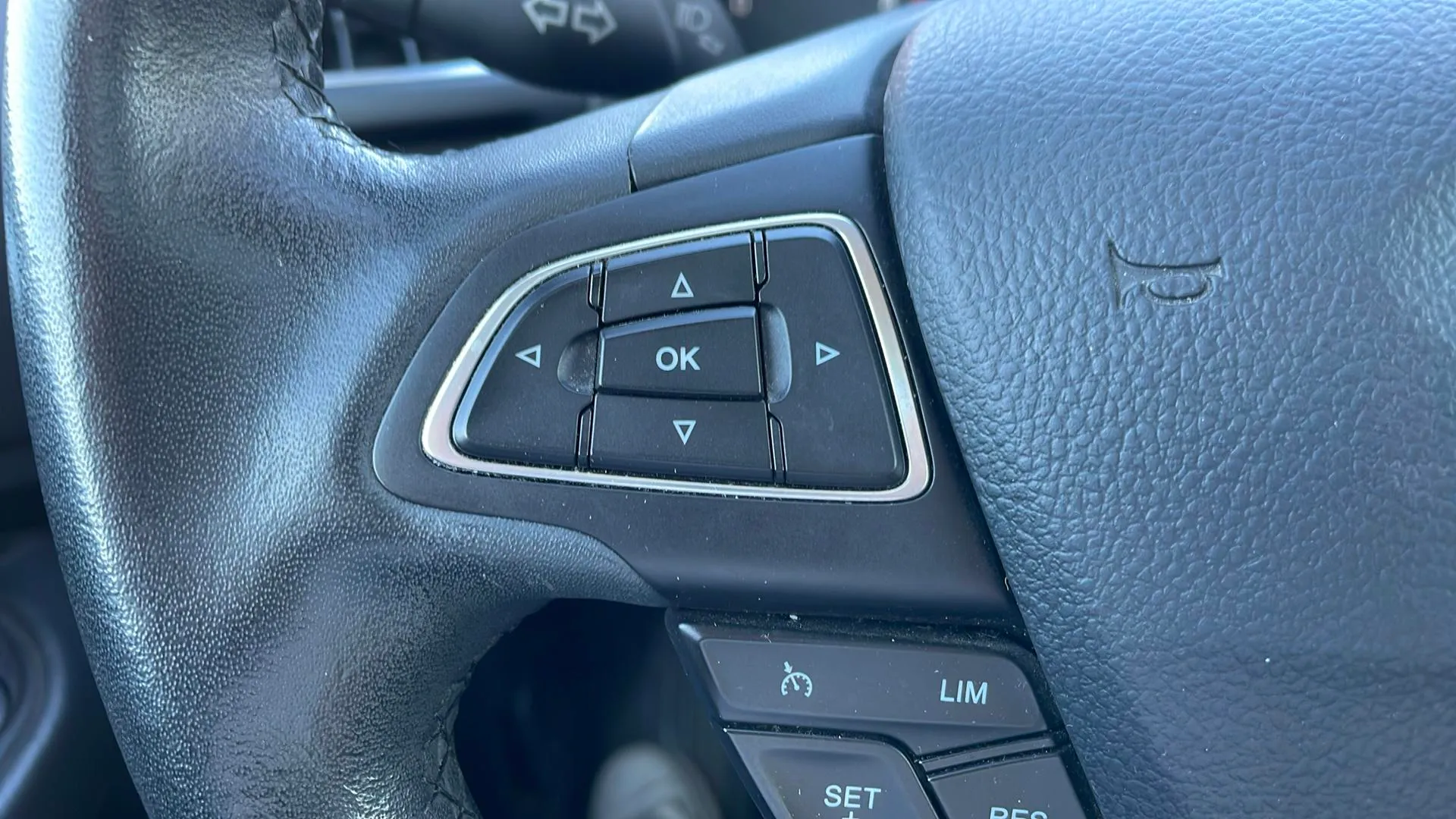 Ford C-Max 1.5 EcoBoost Titanium - foto 34