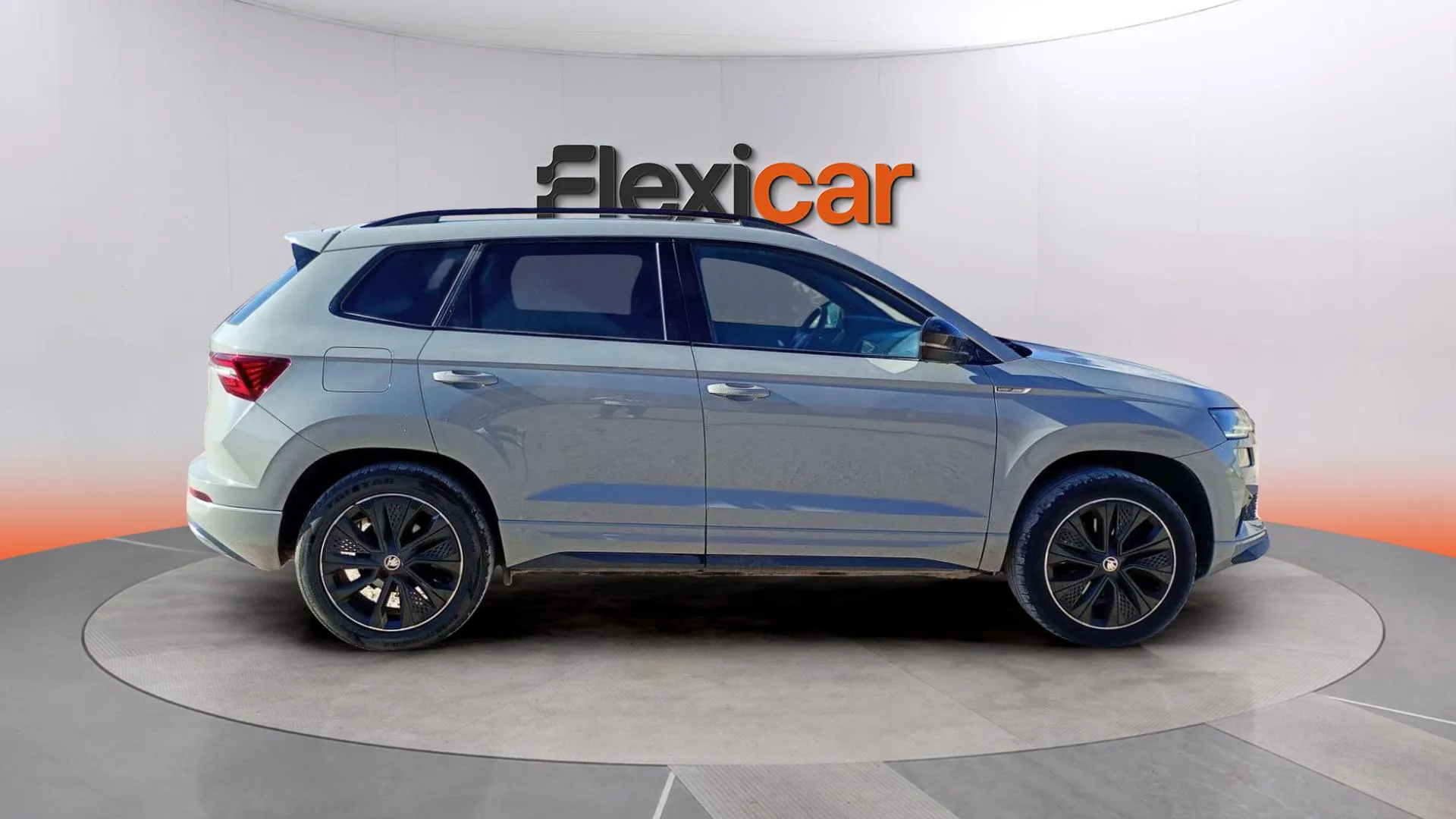 Škoda Karoq 2.0 TDI DSG 4x4 Sportline - foto 8