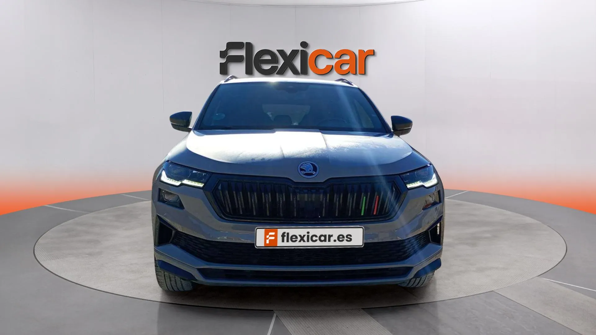 Škoda Karoq 2.0 TDI DSG 4x4 Sportline - foto 2