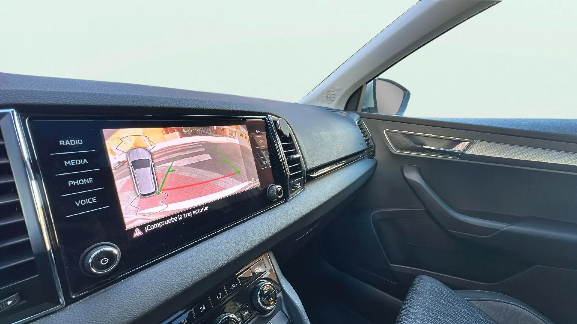 Škoda Karoq 1.5 TSI DSG ACT Style - foto 19