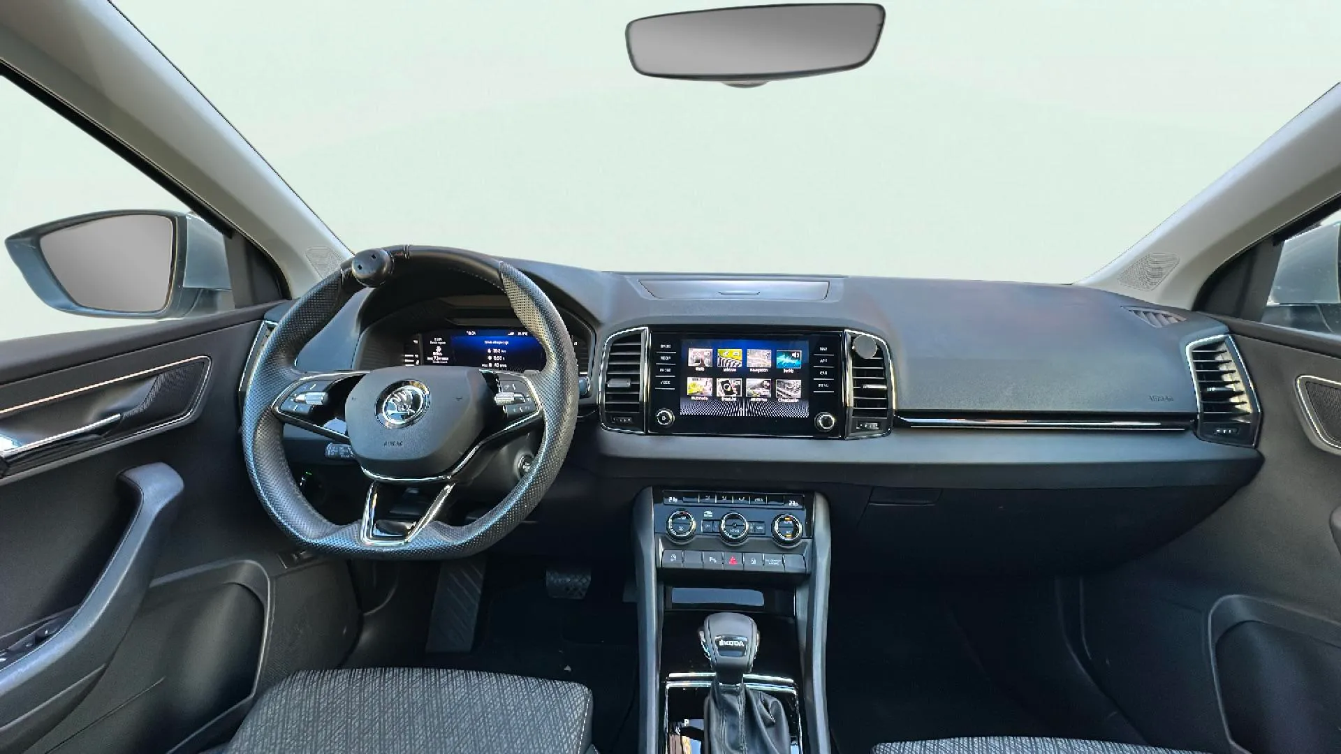 Škoda Karoq 1.5 TSI DSG ACT Style - foto 11