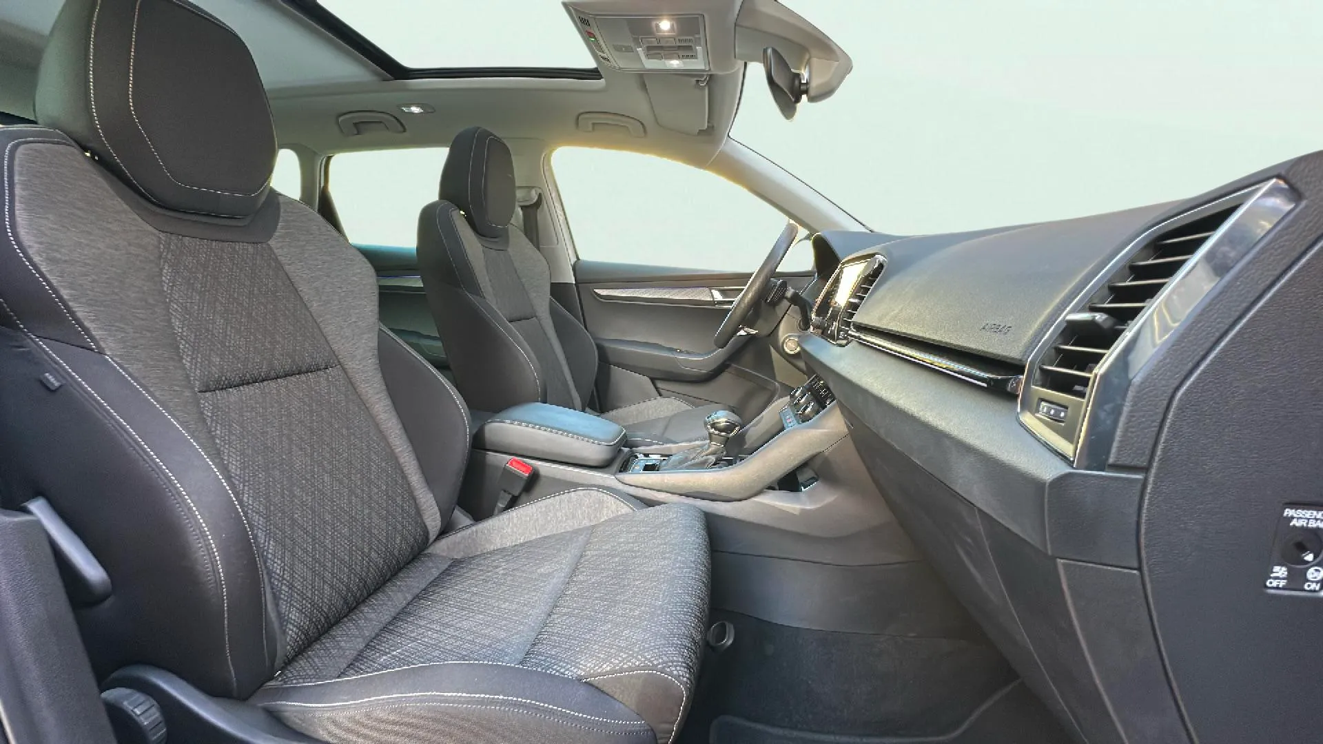 Škoda Karoq 1.5 TSI DSG ACT Style - foto 16