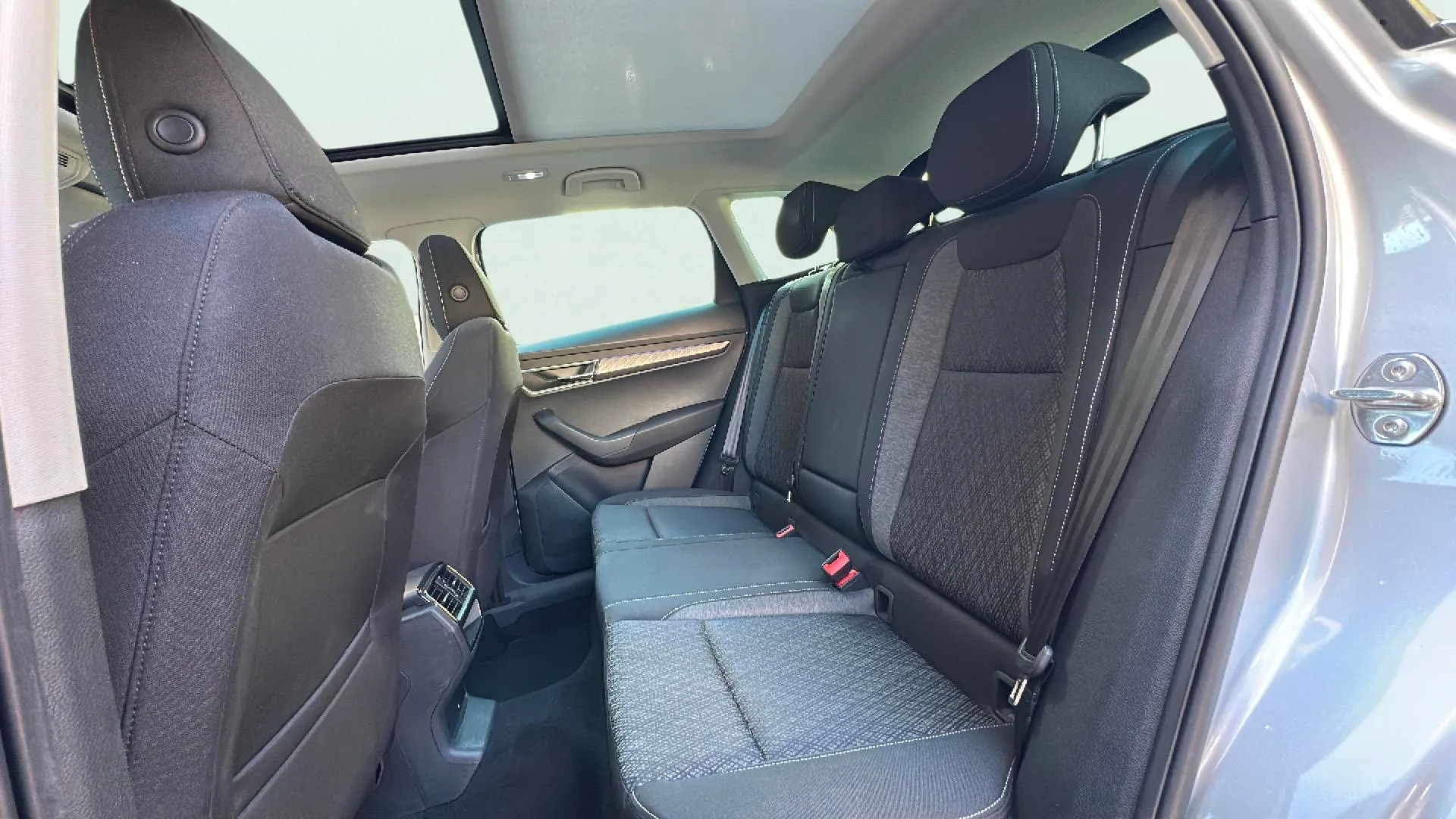Škoda Karoq 1.5 TSI DSG ACT Style - foto 15