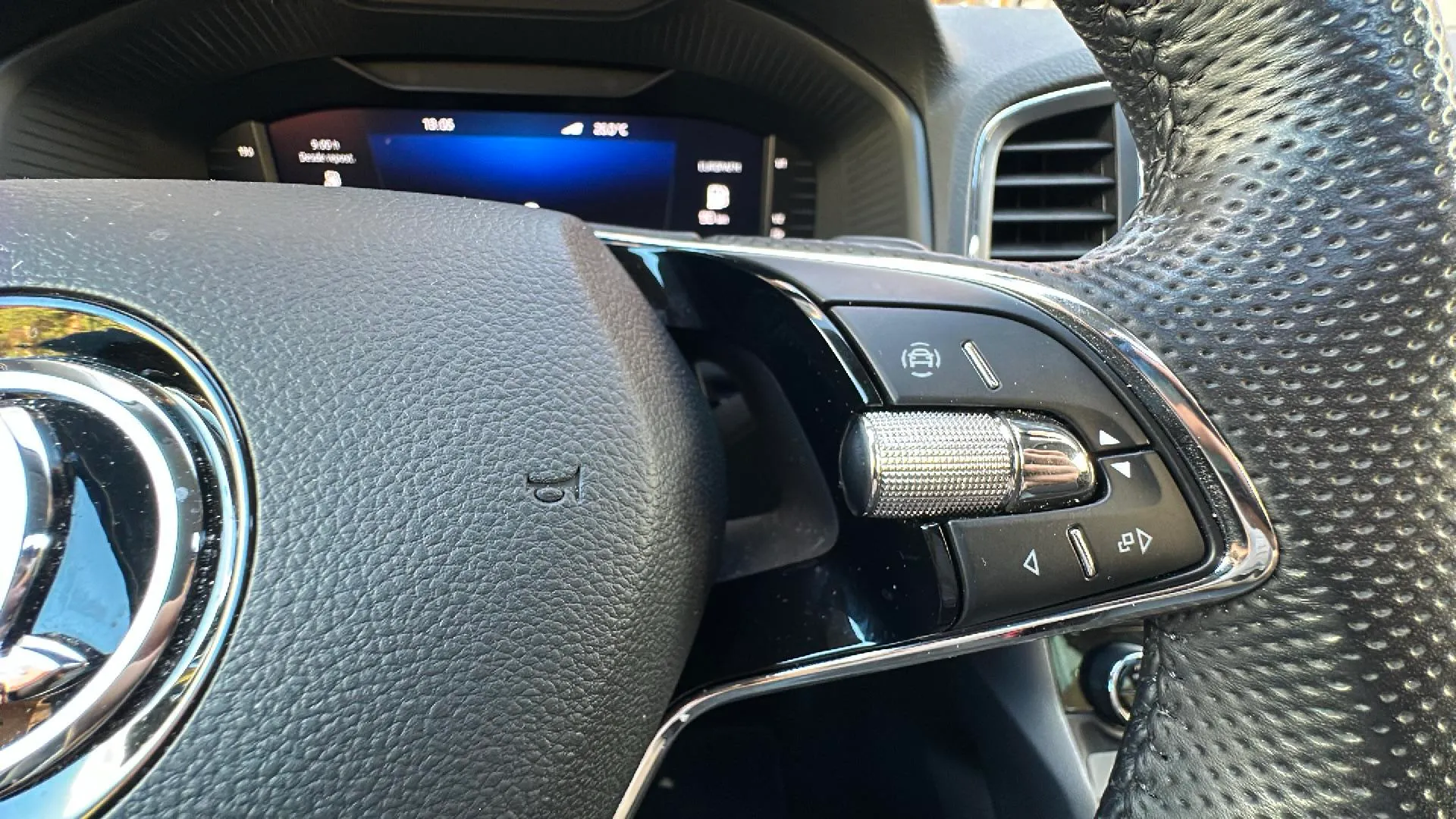 Škoda Karoq 1.5 TSI DSG ACT Style - foto 22