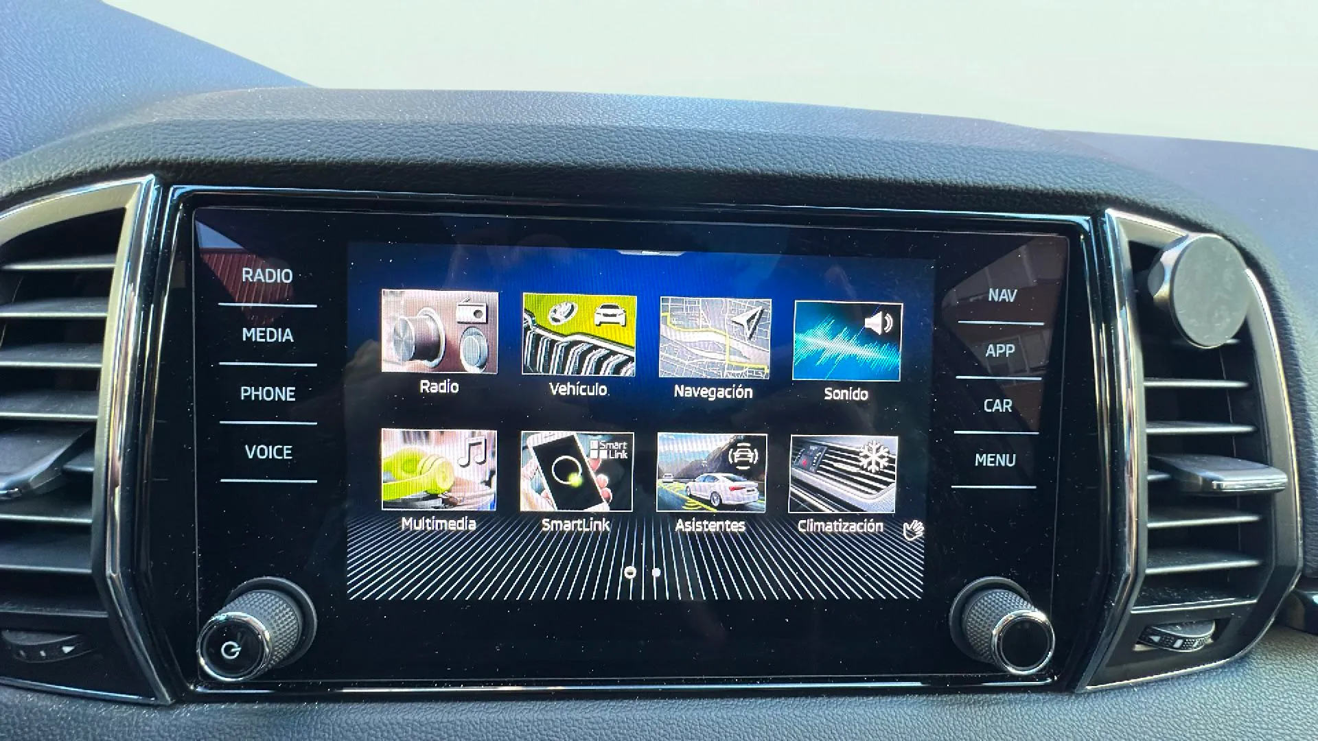 Škoda Karoq 1.5 TSI DSG ACT Style - foto 26