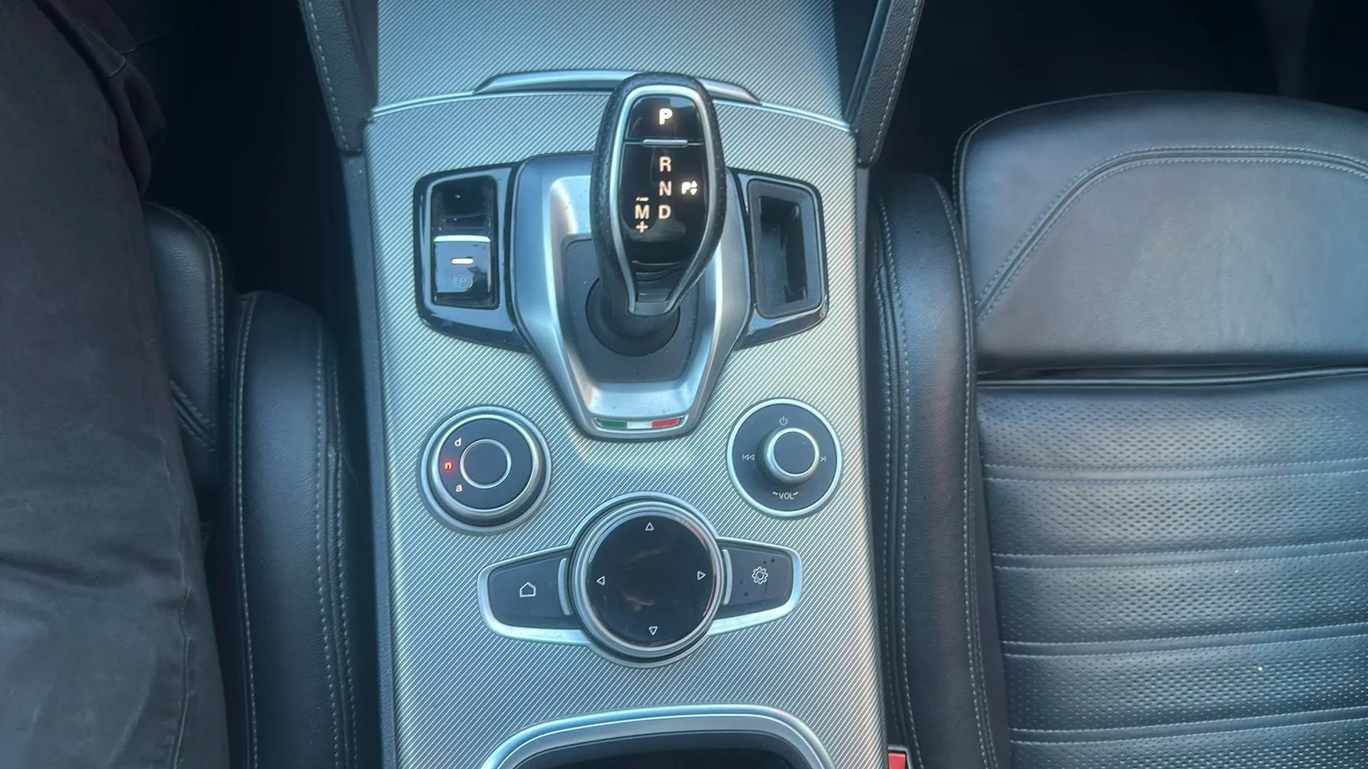 Alfa Romeo Stelvio 2.2 Diésel Veloce TI Q4 - foto 20