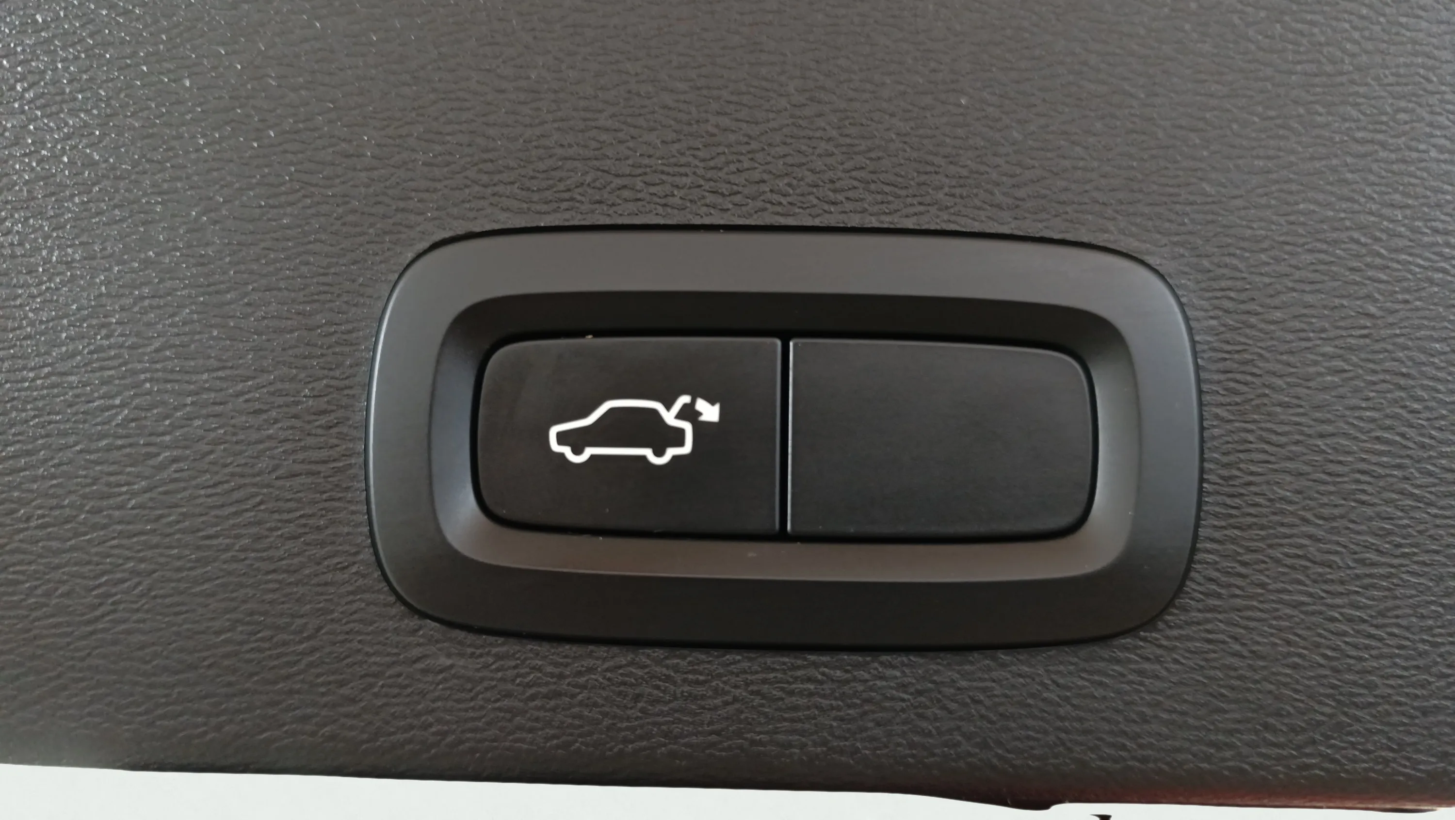 Volvo XC40 2.0 D3 Business Plus - foto 37