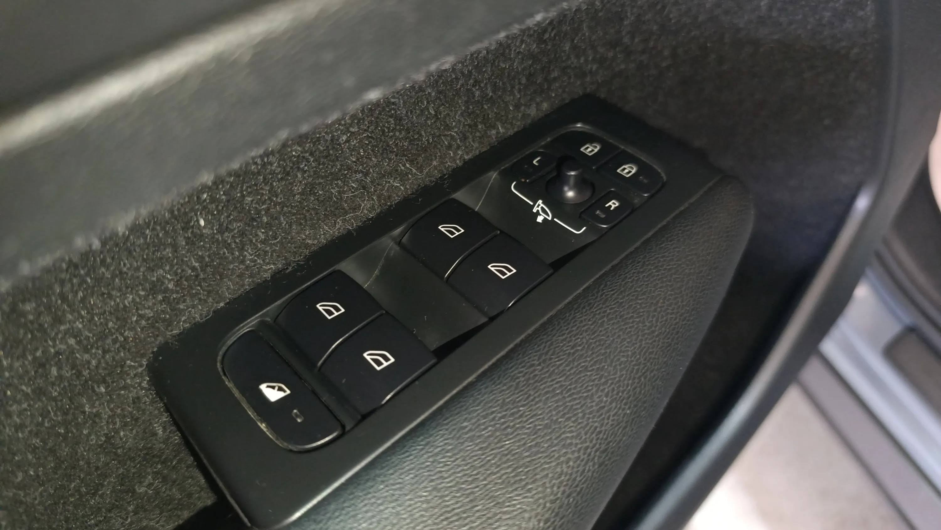 Volvo XC40 2.0 D3 Business Plus - foto 30