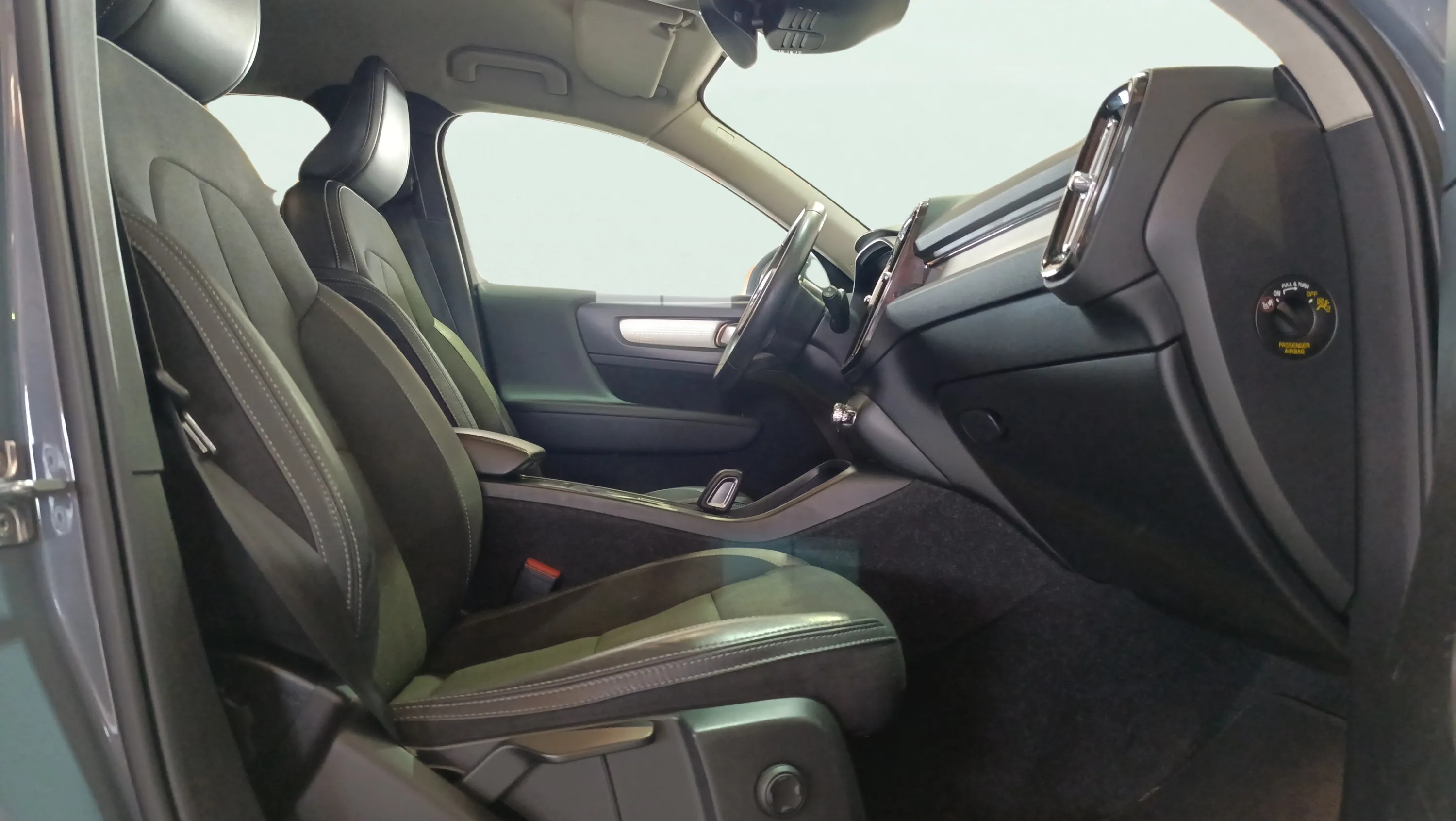 Volvo XC40 2.0 D3 Business Plus - foto 32