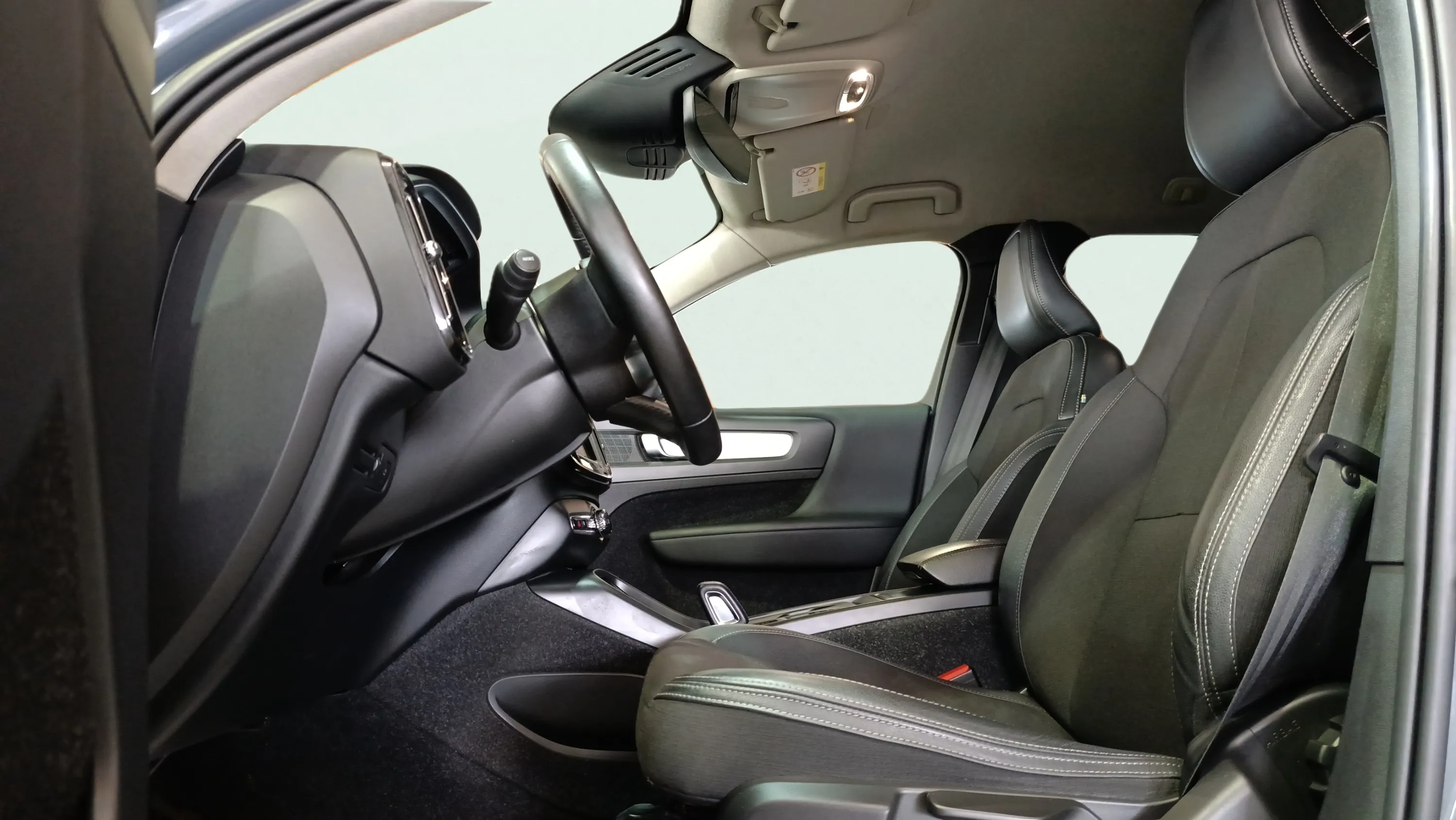 Volvo XC40 2.0 D3 Business Plus - foto 31
